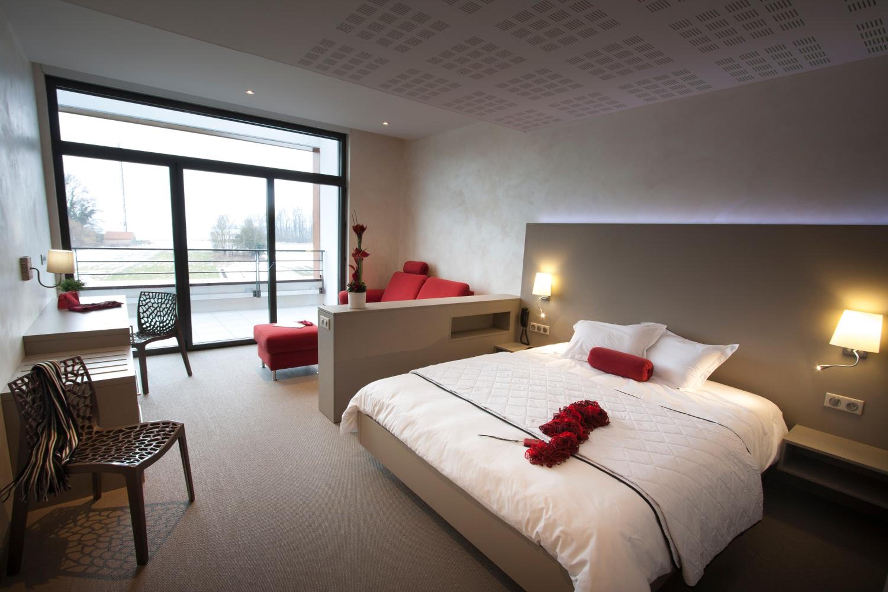 Suite - Photo 6