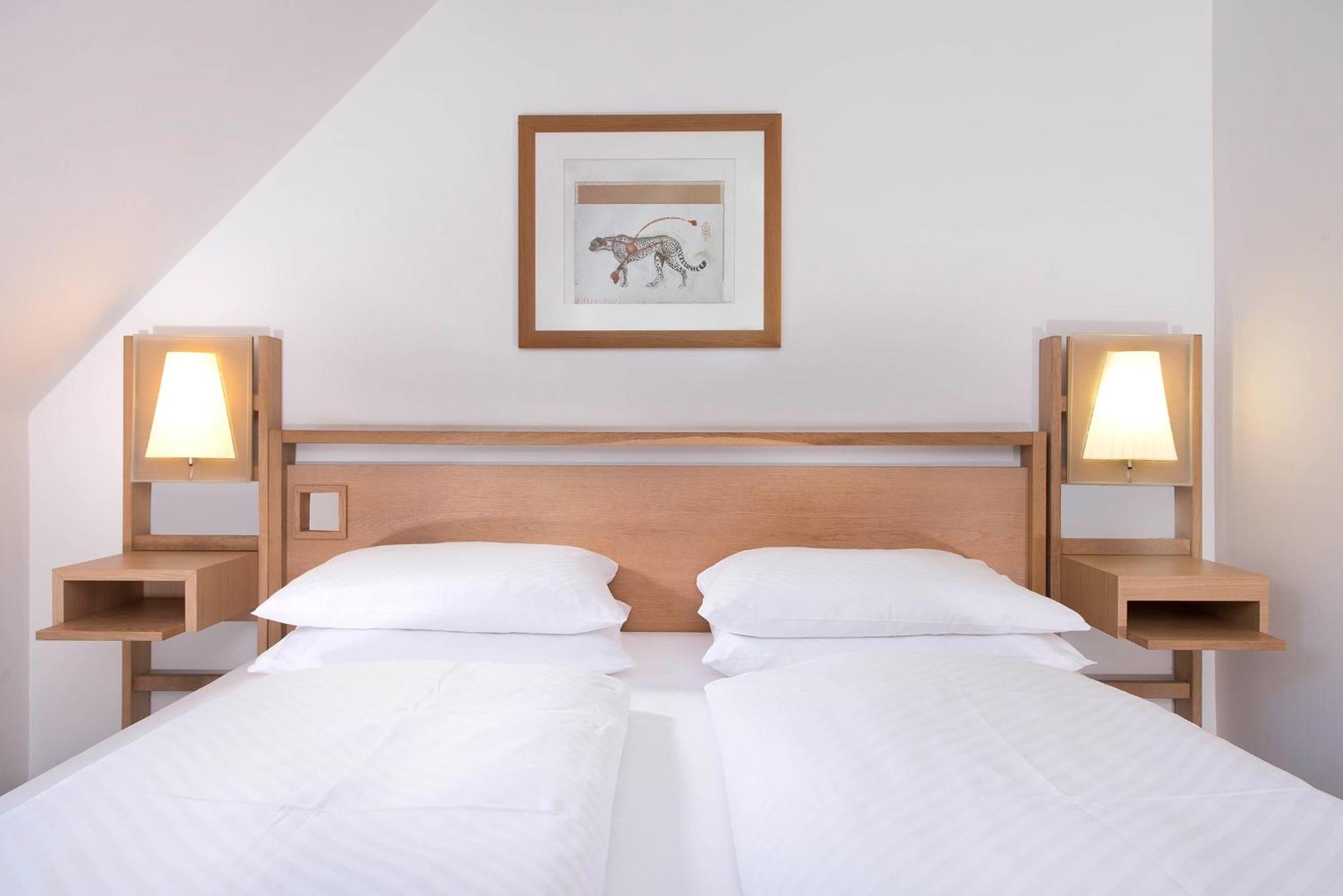 Standard Double Room - Photo 5