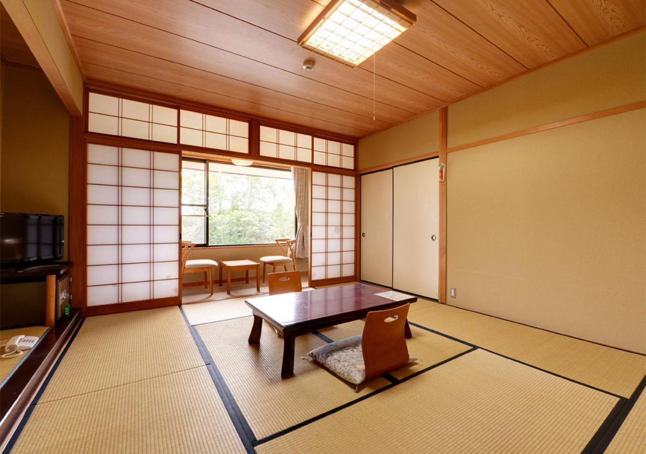 Japanese-Style Room