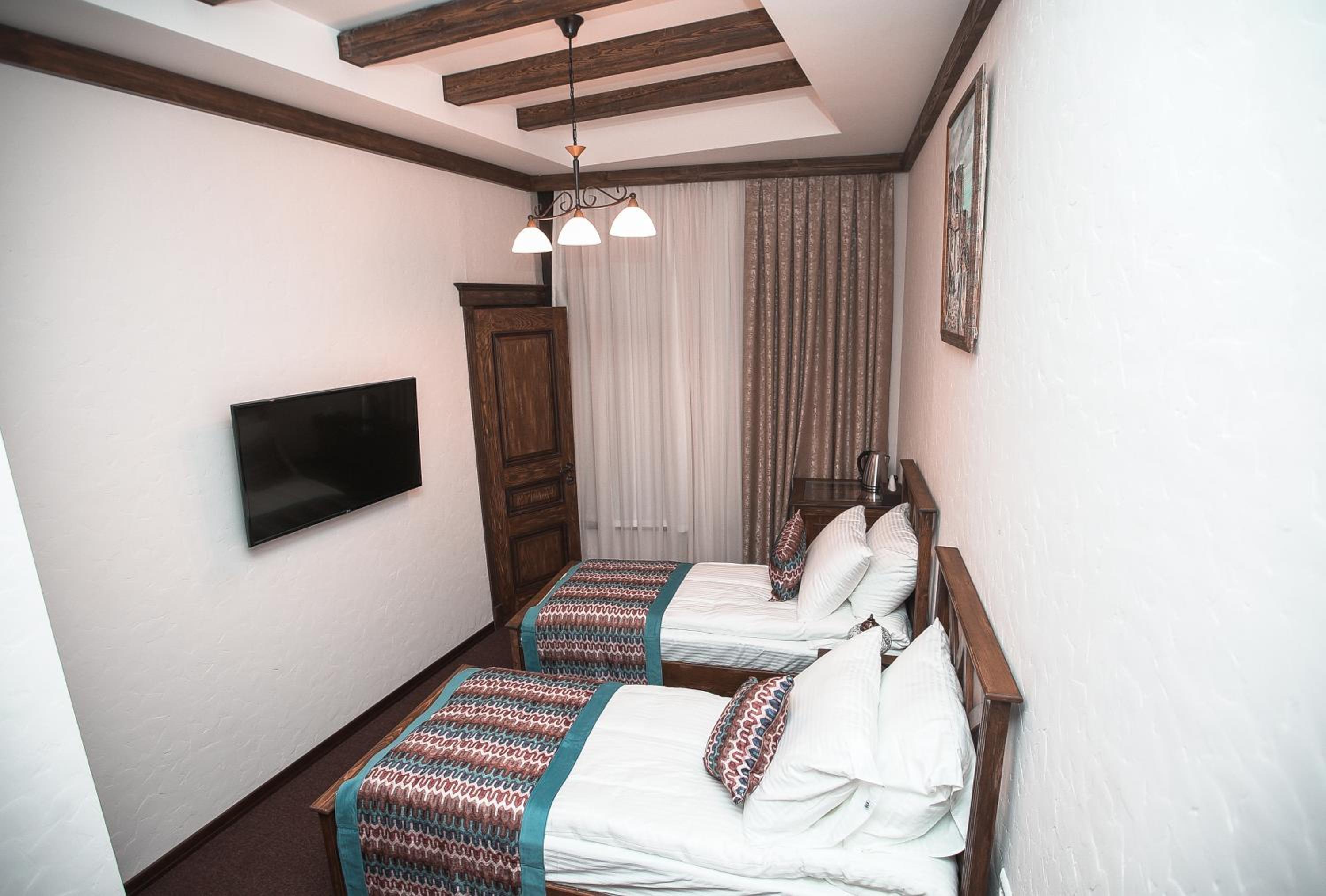 Standard Twin Room photo 3