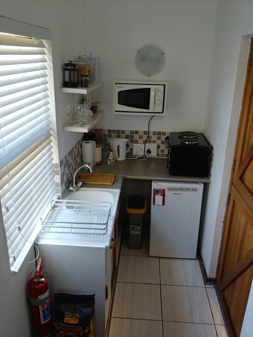 One-Bedroom Apartment - Photo 8