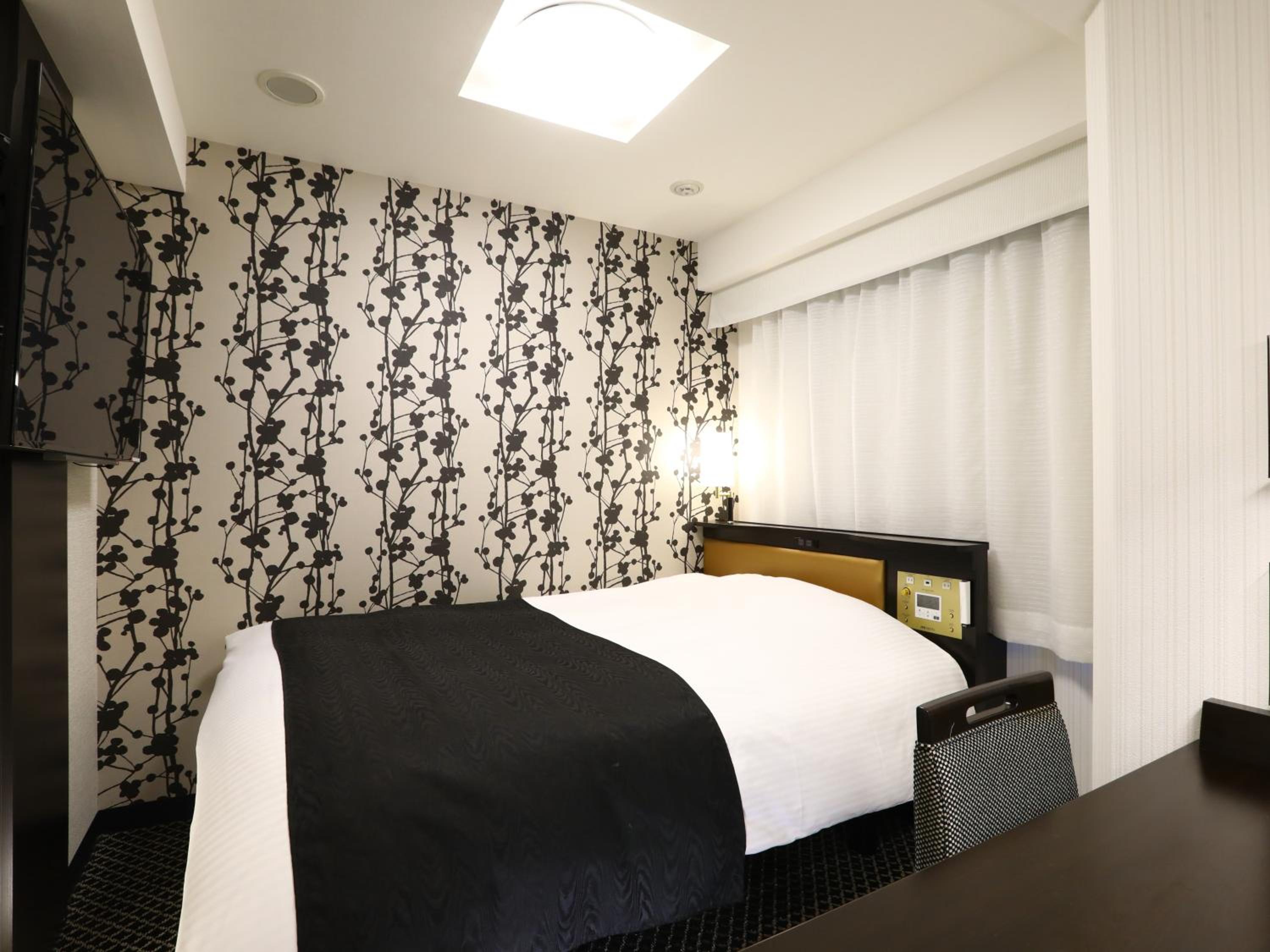 Single Room - Non-Smoking