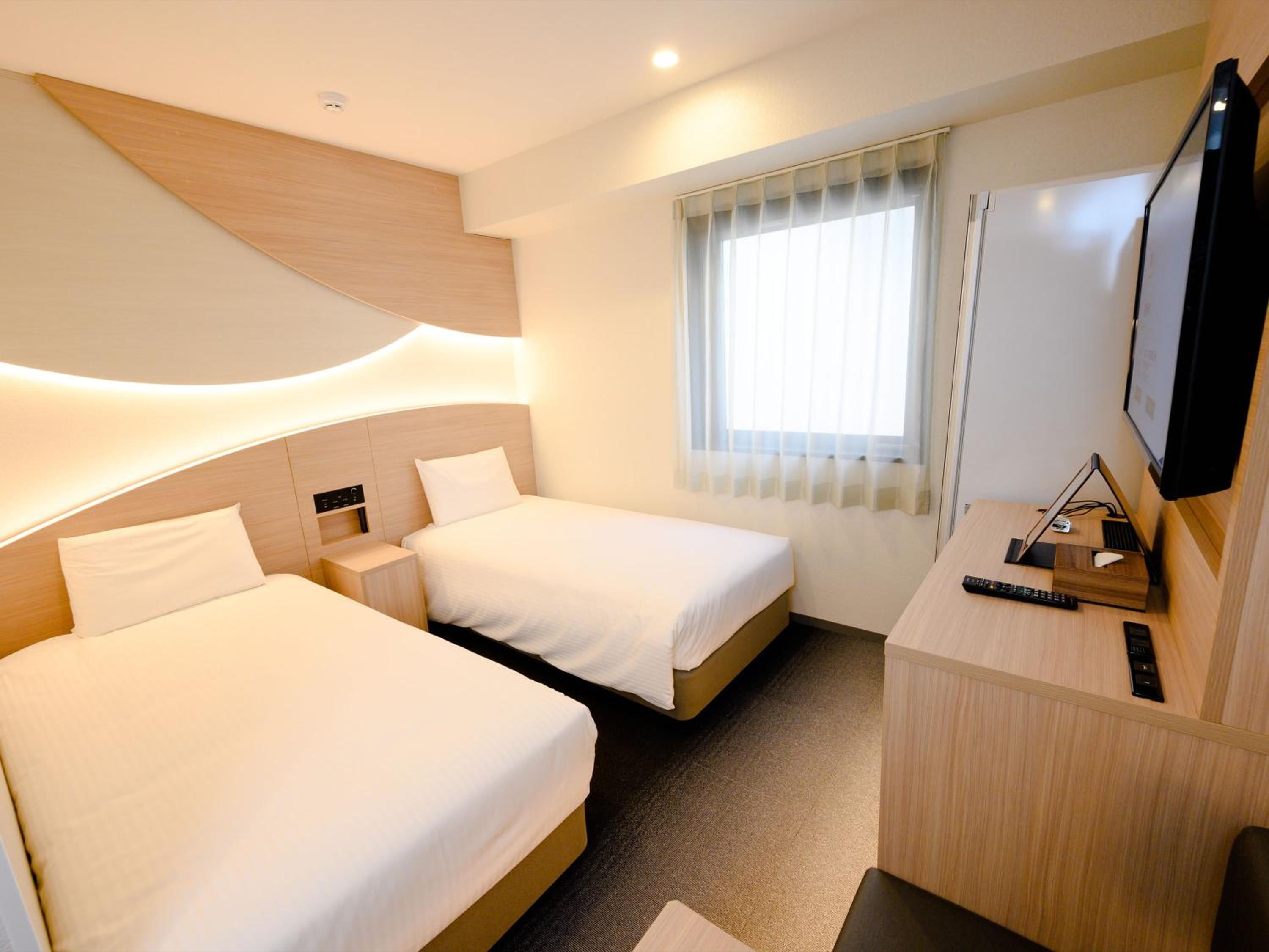 Twin Room - (LG Styler) - Non-Smoking photo 2