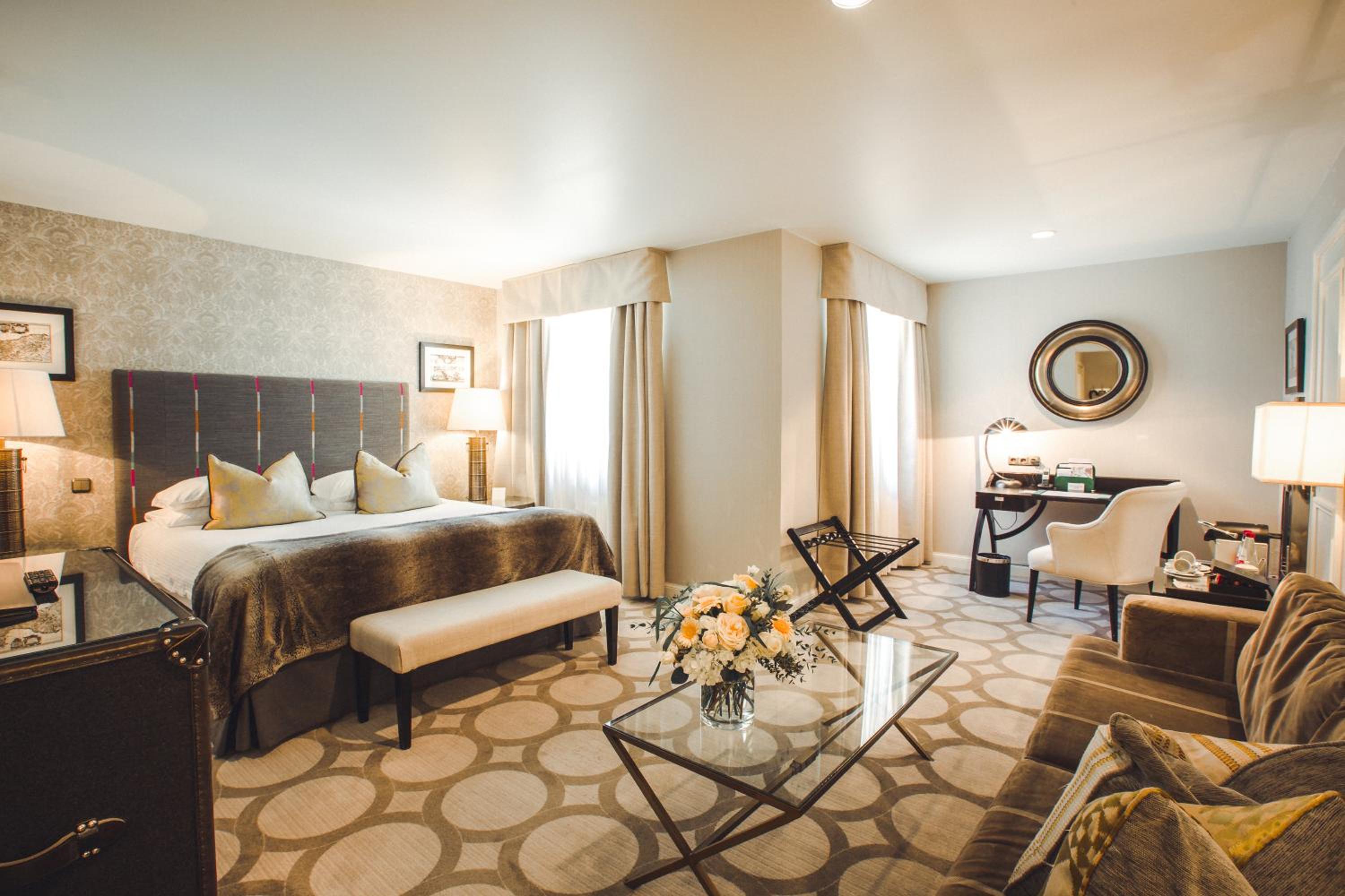 Business King Room photo 2