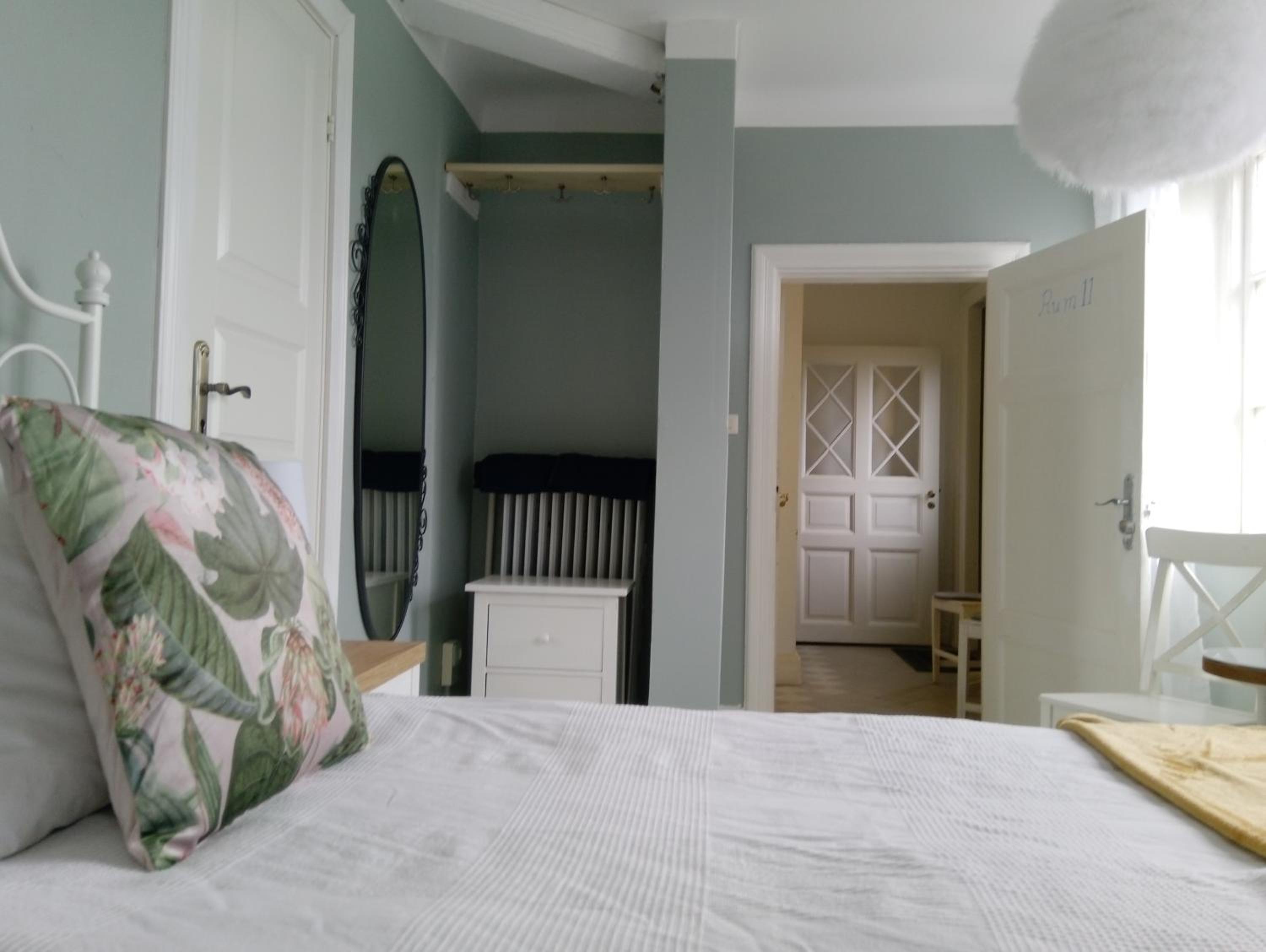 Double Room With Private Bathroom photo 1