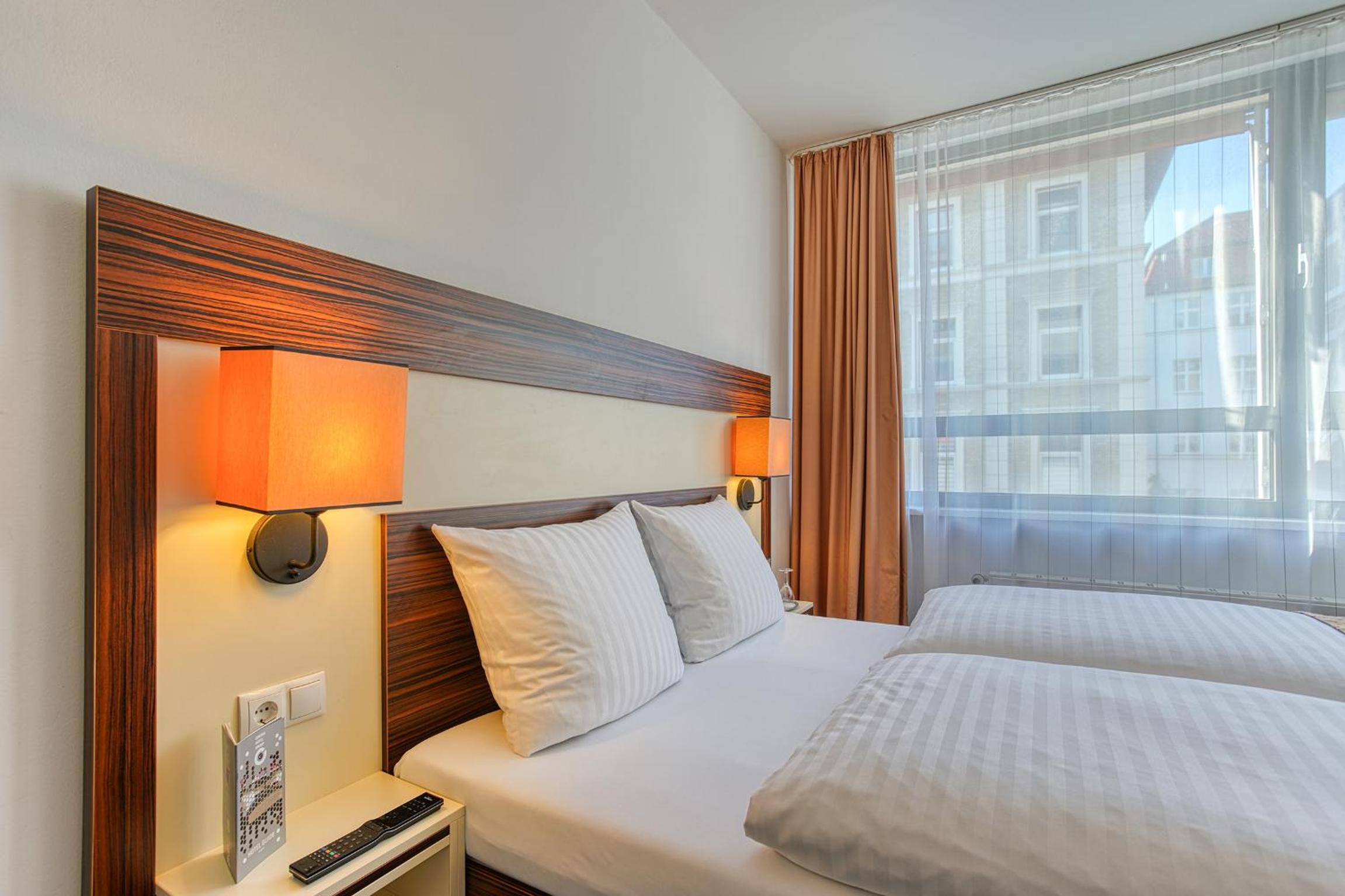 Standard Room, 1 Double Bed photo 3
