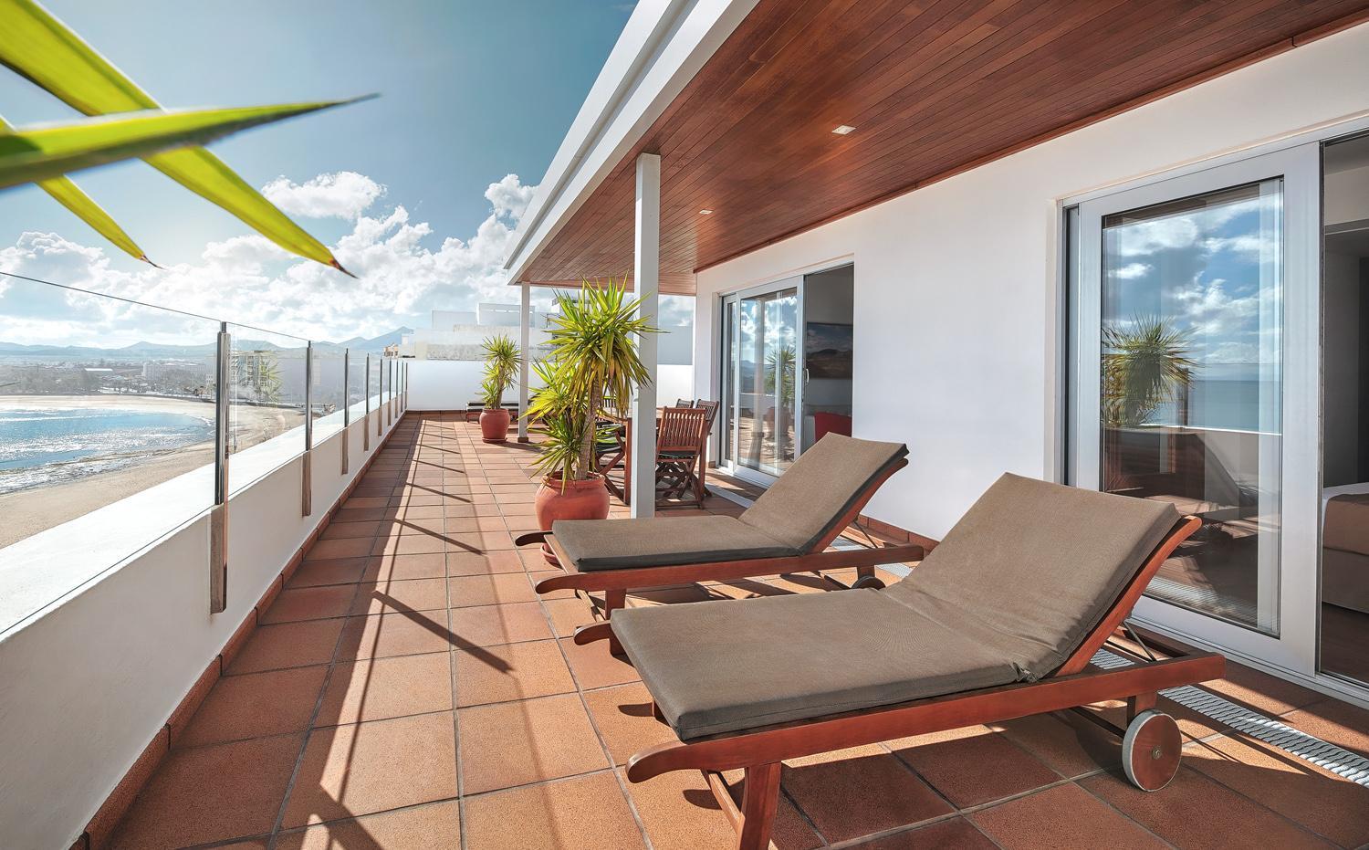 Suite with Sea View thumbnail 5