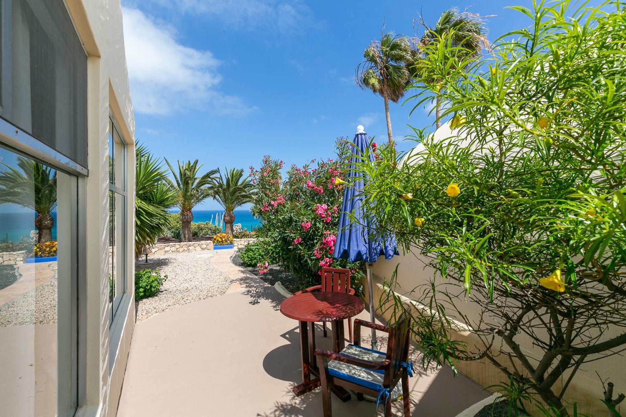 Suite with Sea View (1 Adult + 2 Children) photo 3