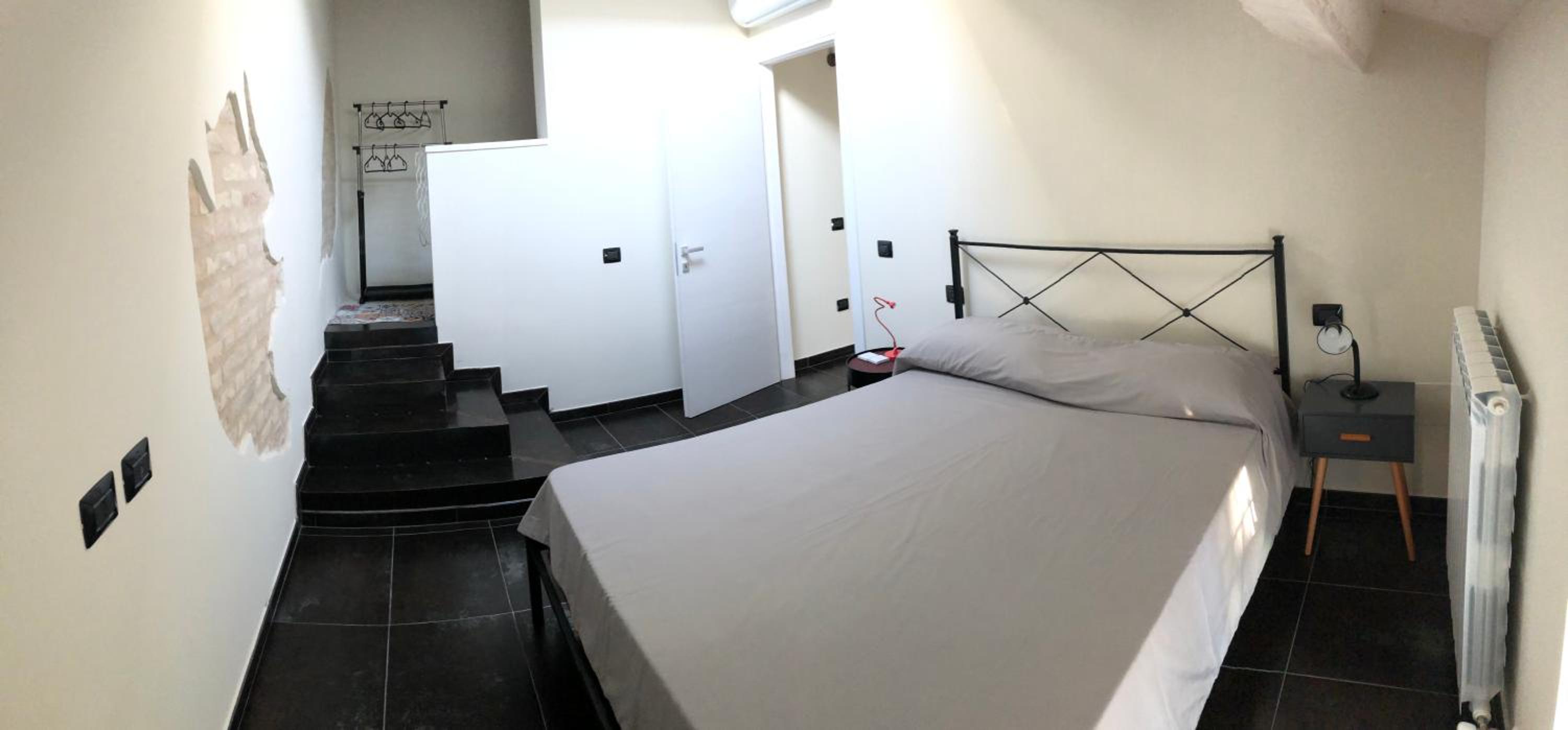 Deluxe Apartment - Photo 2