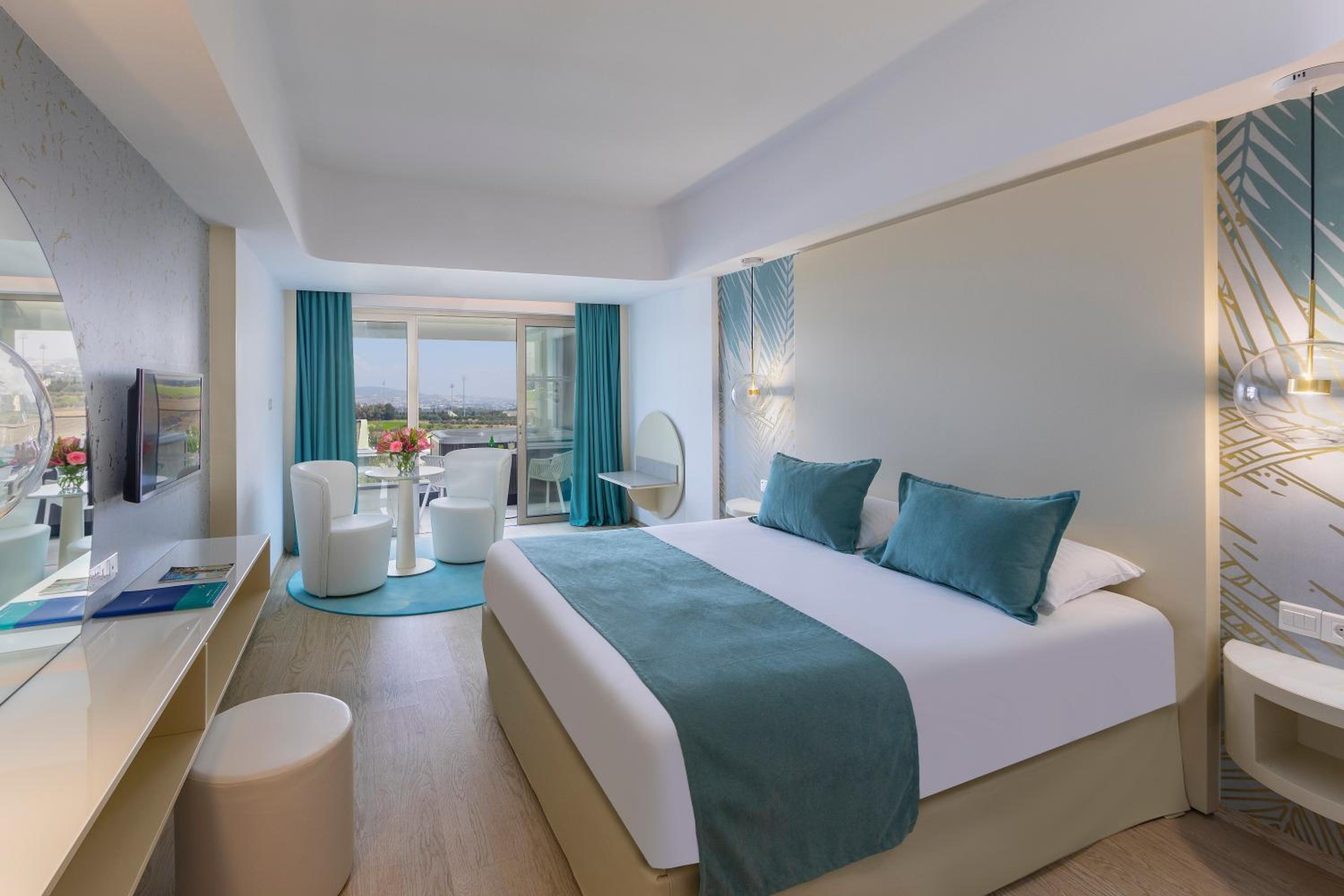 Junior Suite with Inland View and Private Outdoor Hot Tub