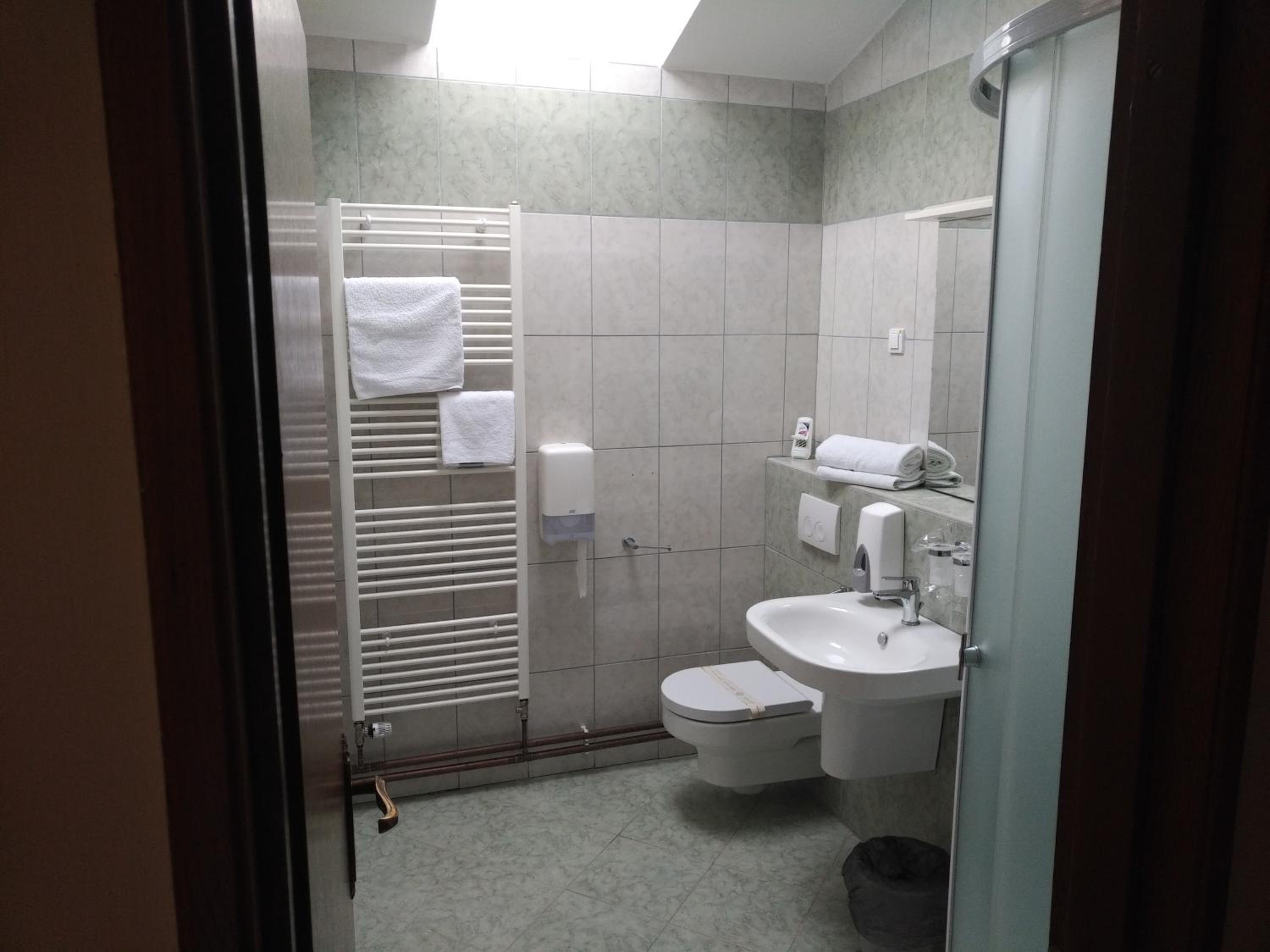 Triple Room with Private External Bathroom photo 2