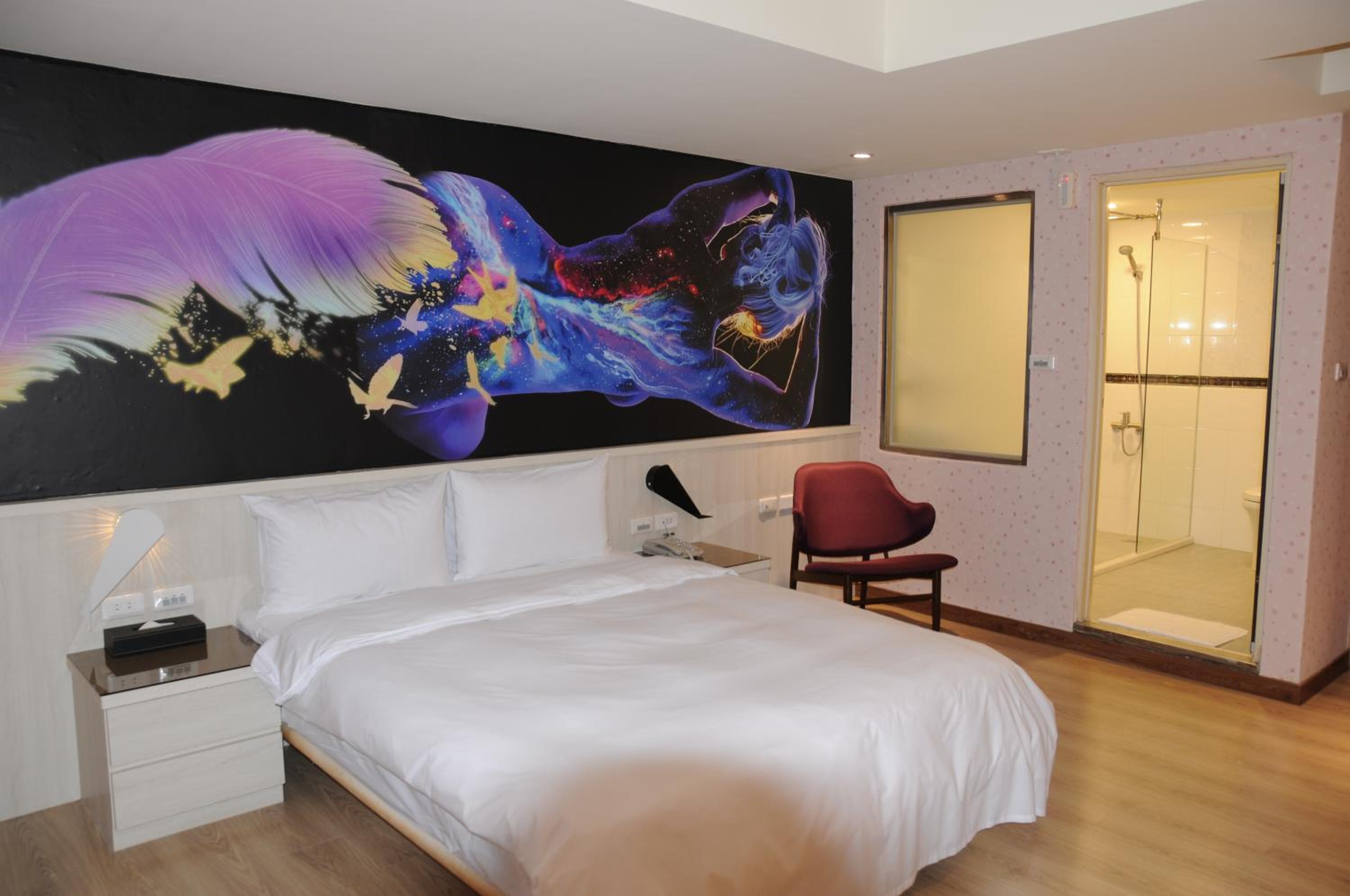Standard Double Room - Photo 10