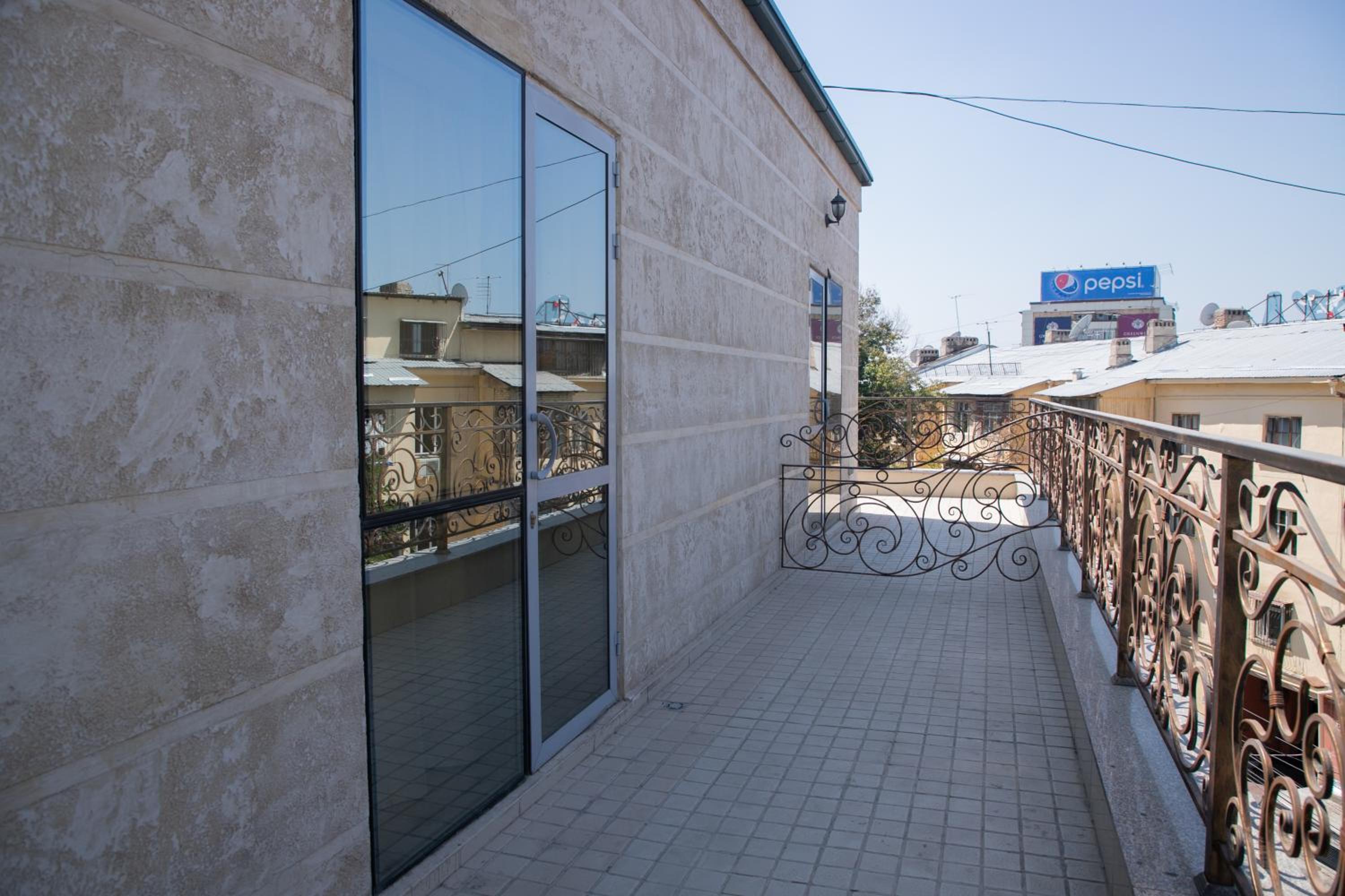 Deluxe Double or Twin Room with Balcony photo 3