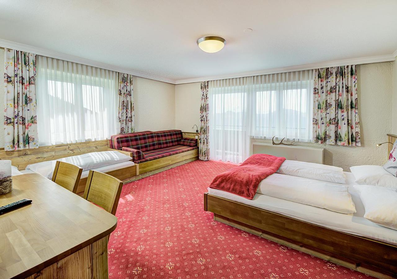 Deluxe Studio with Balcony photo 1