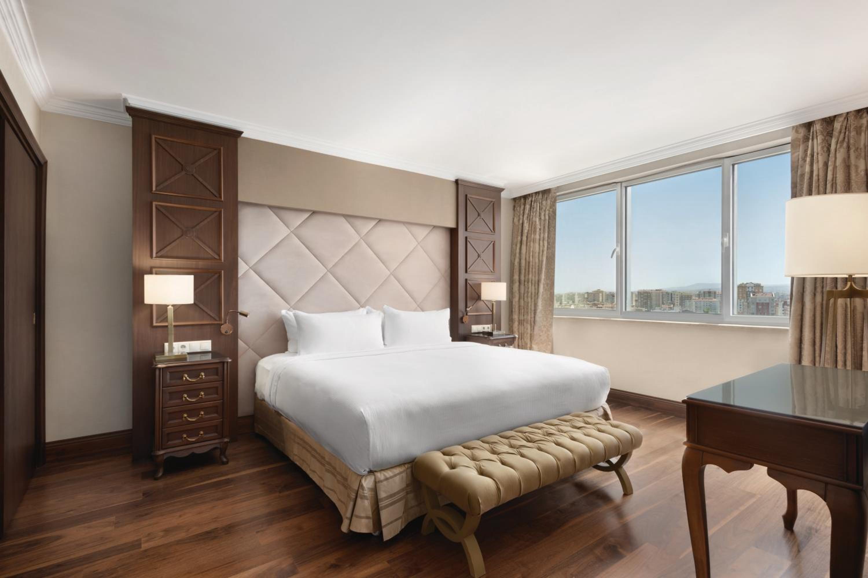 Executive King Suite with Terrace - Photo 1