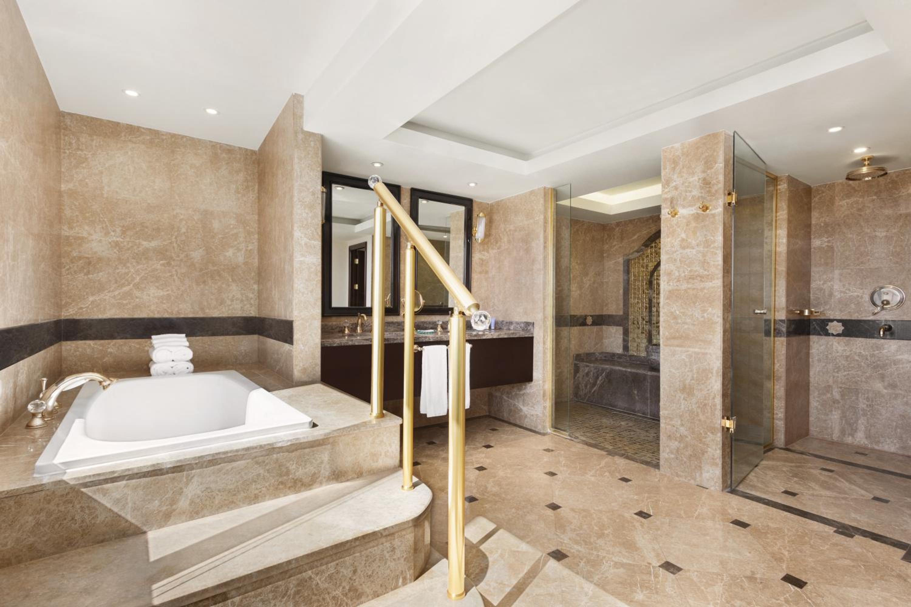 Presidential Suite photo 3