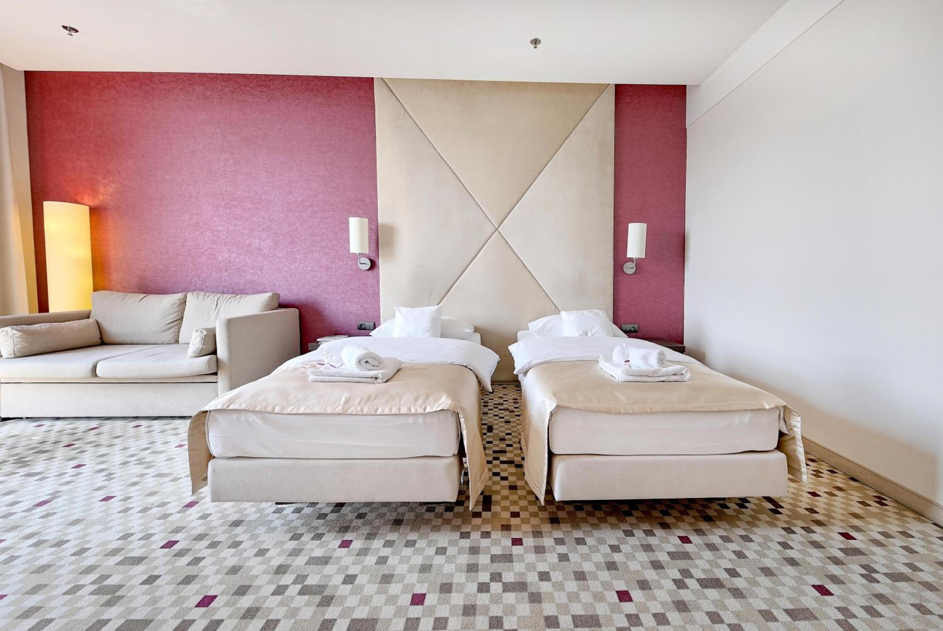 Standard Double or Twin Room photo 2