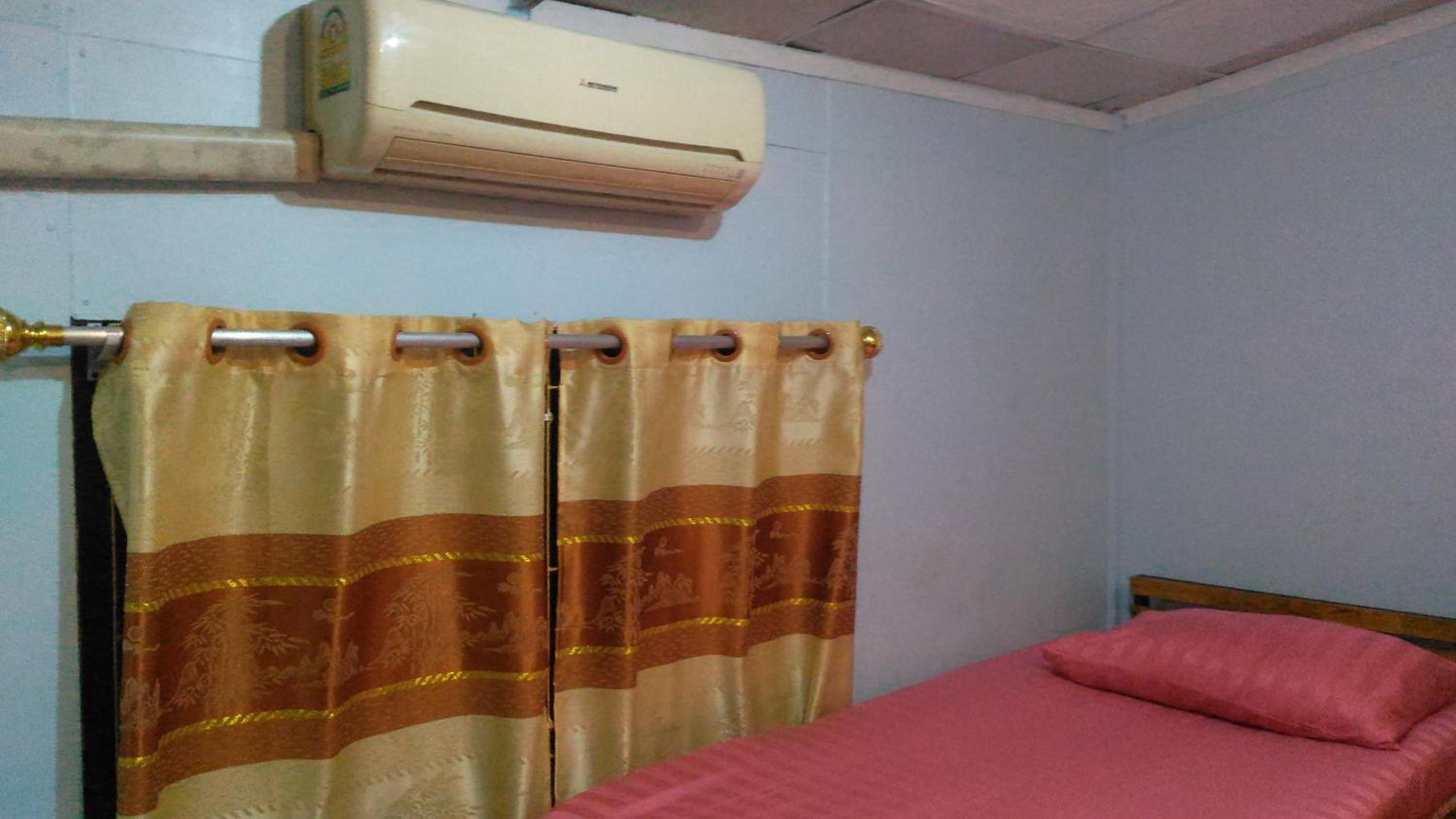 Deluxe Twin Room photo 1