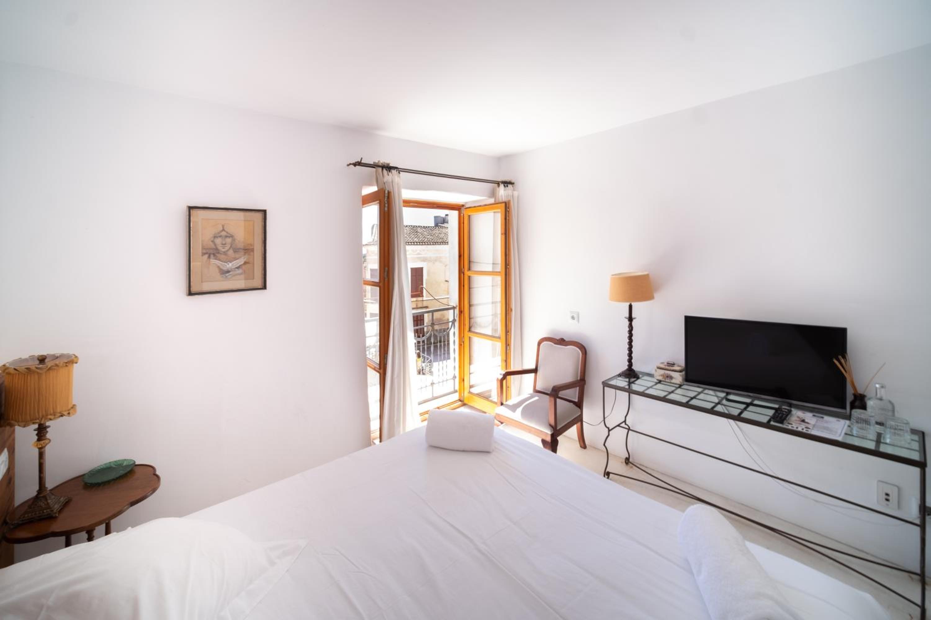 Basic Double Room photo 2