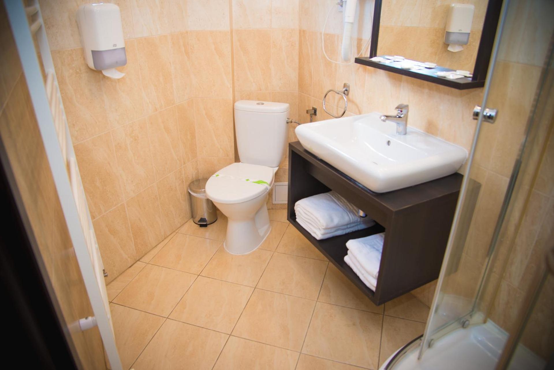 Triple Room - Photo 14