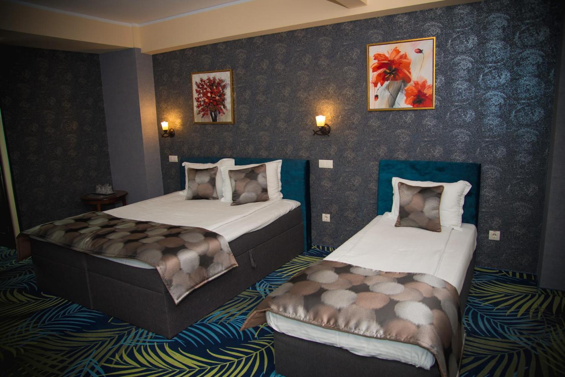 Triple Room - Photo 12