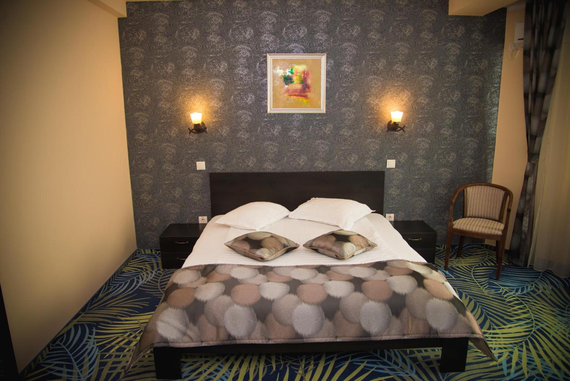 Double Room - Photo 1