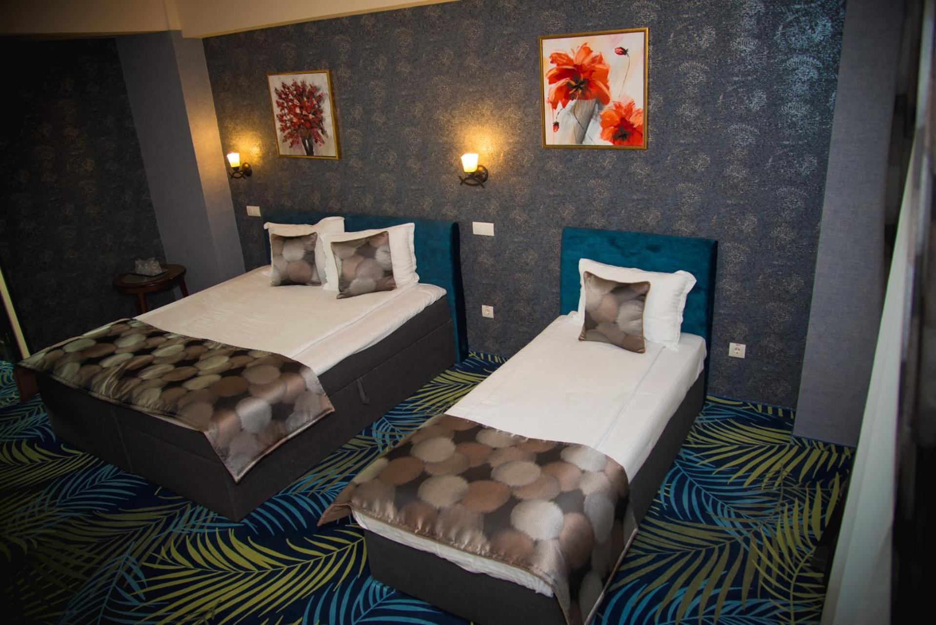 Triple Room - Photo 18