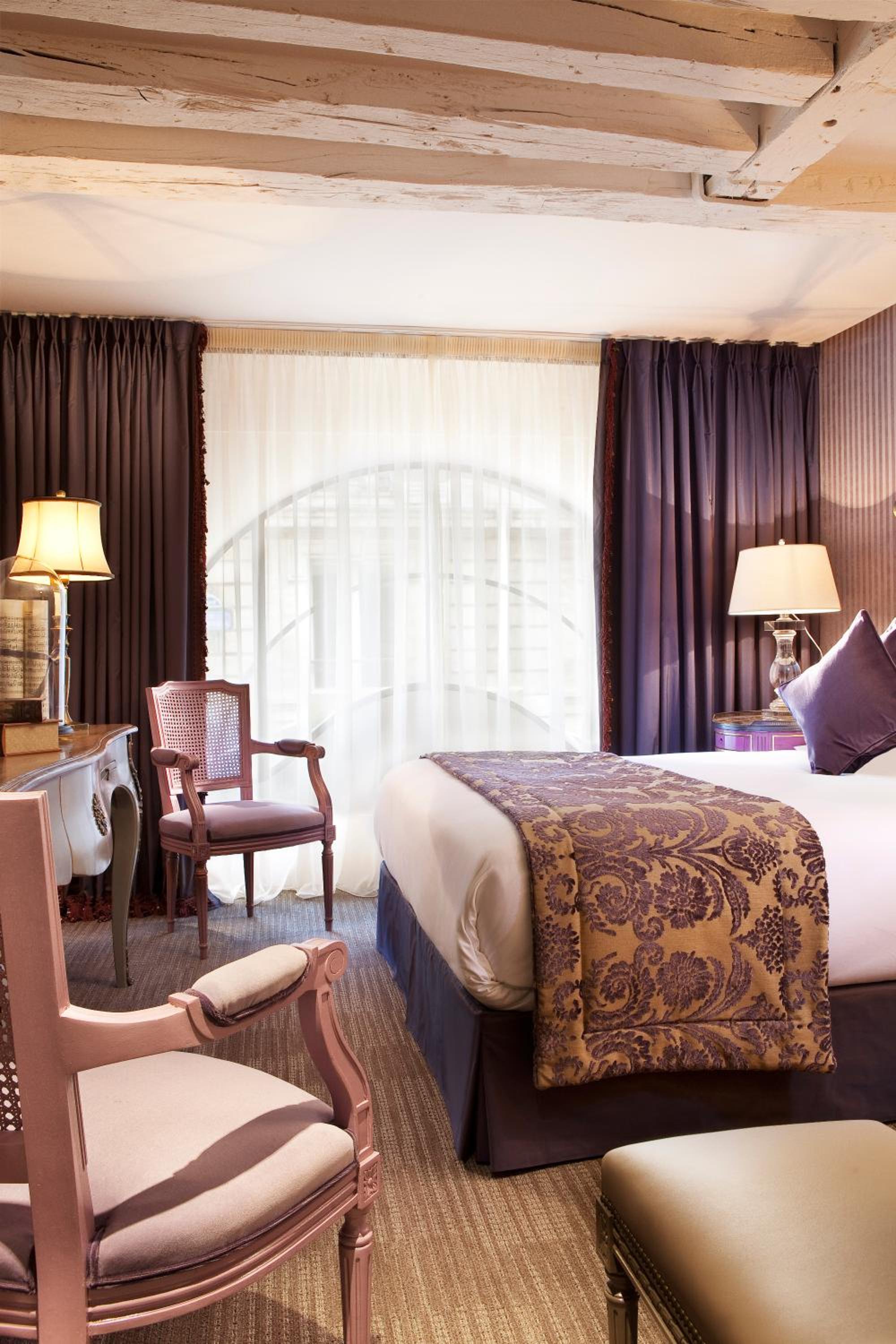 Family Suite (4 People)