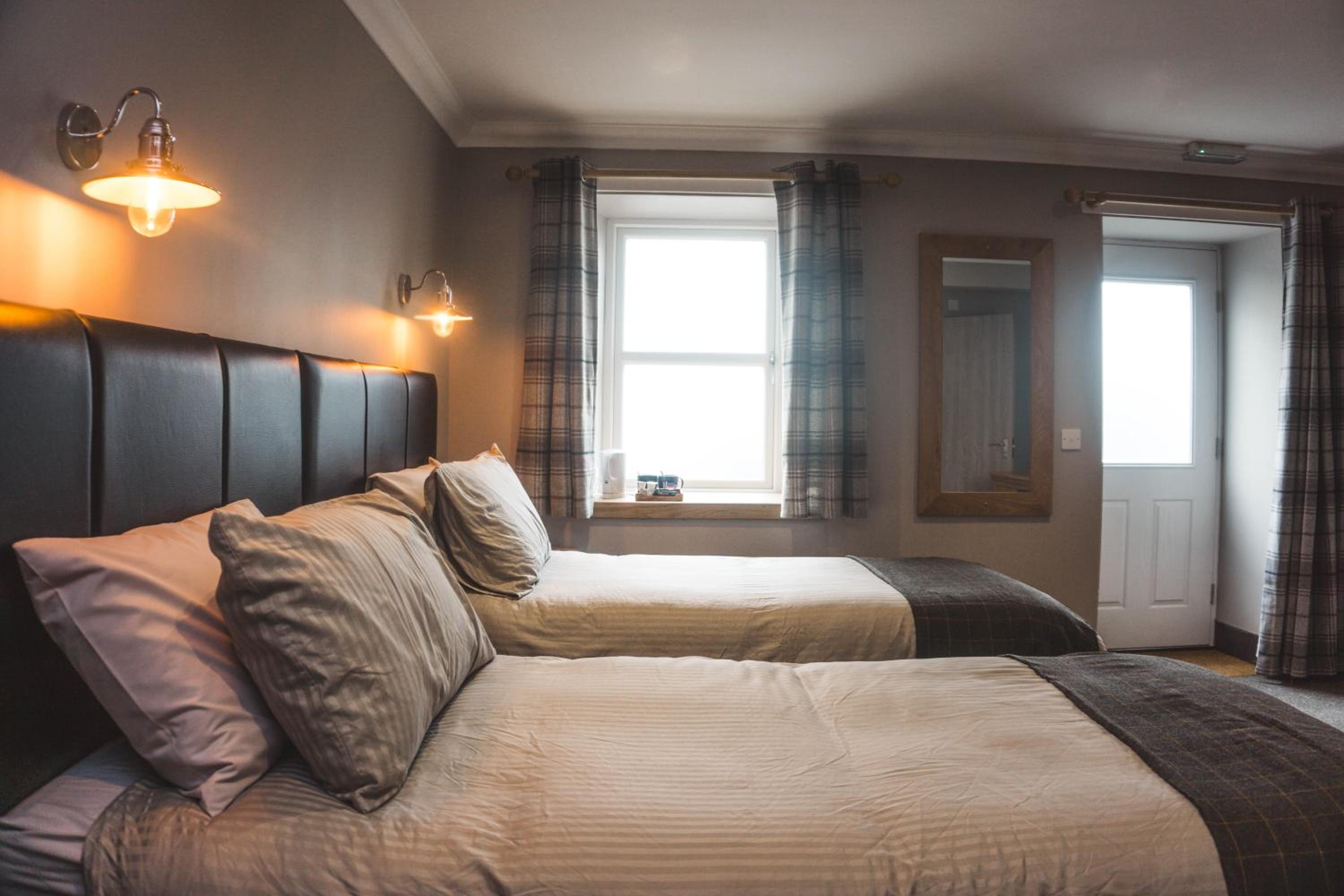 Deluxe Triple Room photo 3