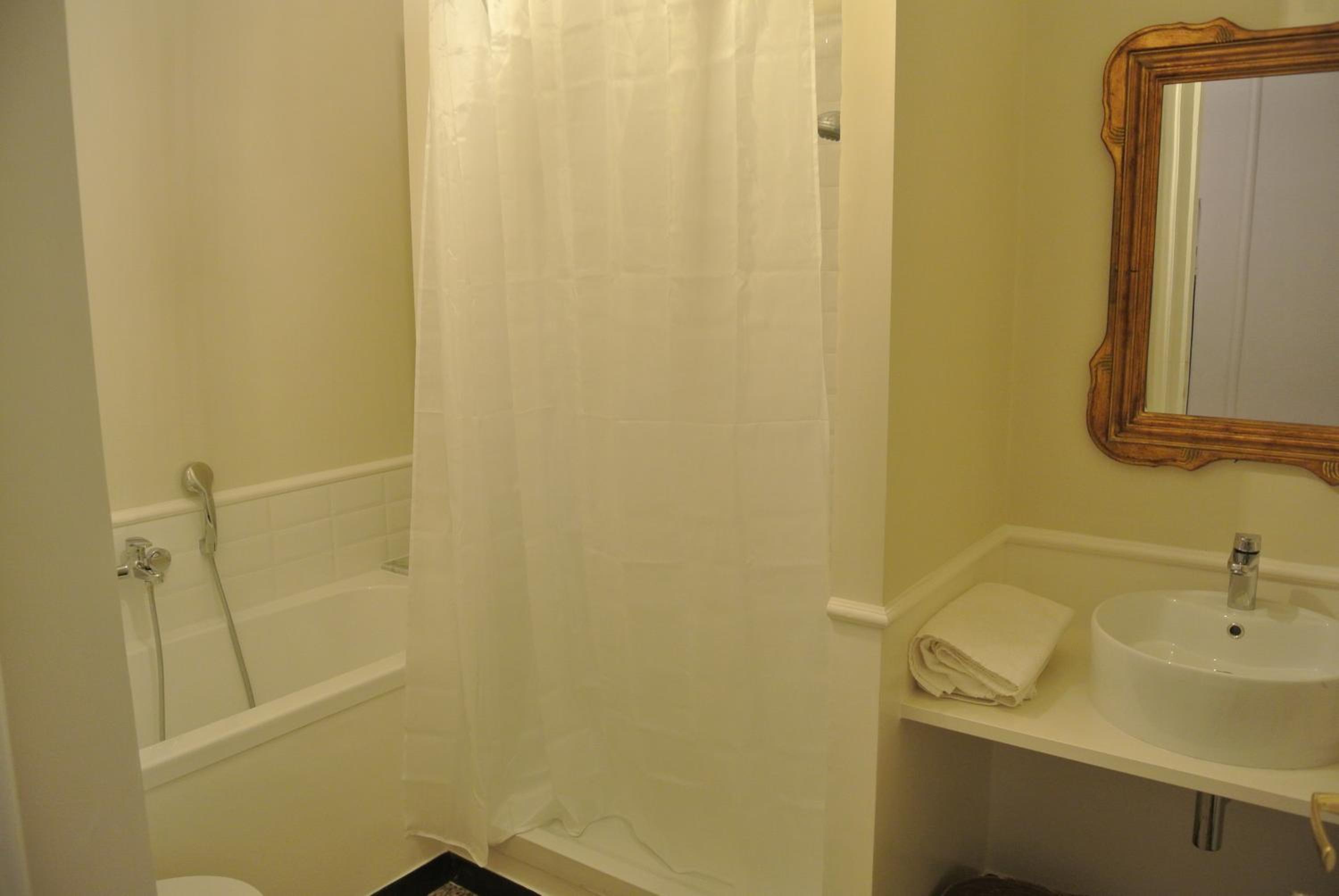 Double Or Twin Room With Private External Bathroom photo 2