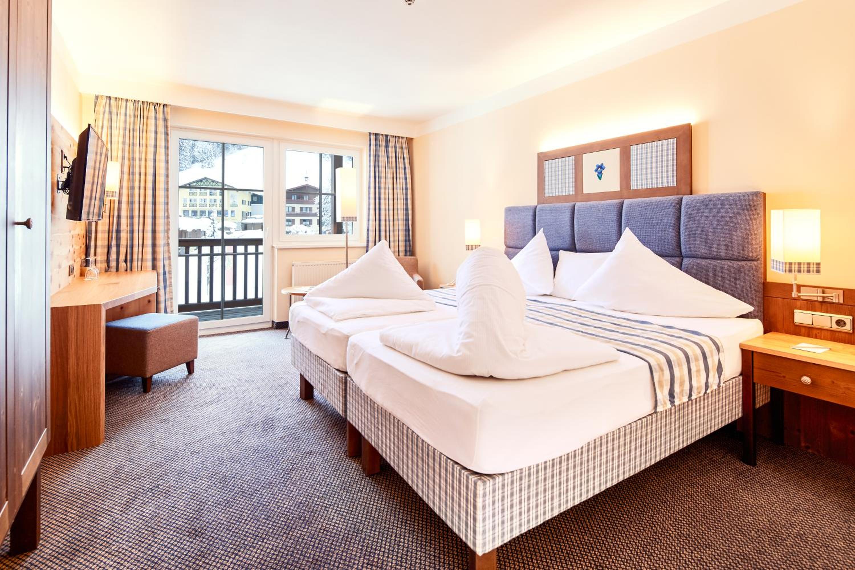 Standard Double or Twin Room with Balcony photo 1