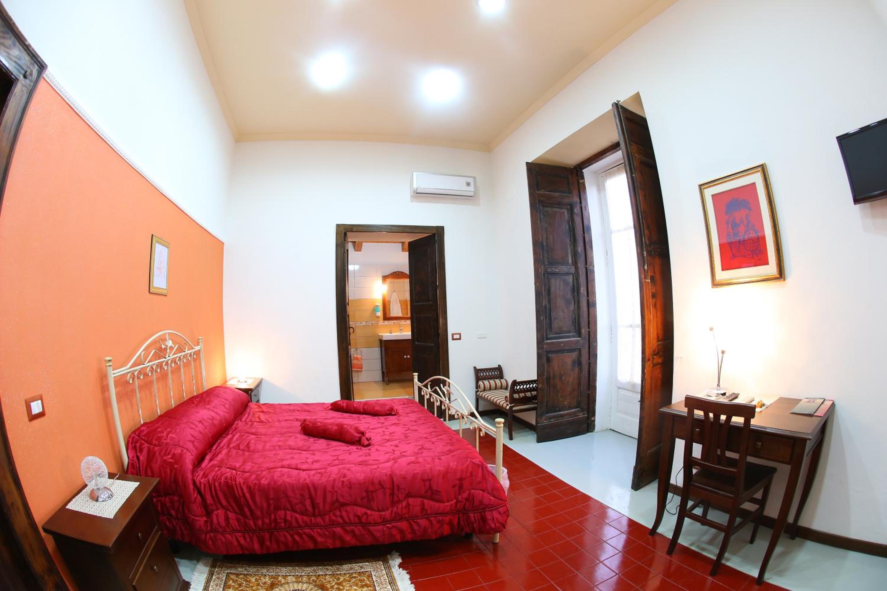 Suite with Balcony photo 2