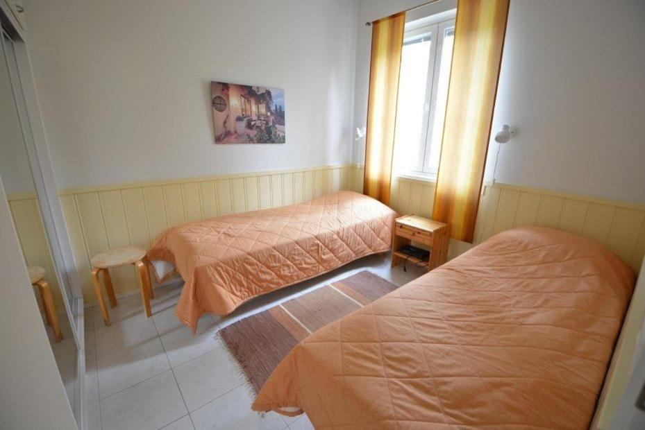 One-Bedroom Apartment - Photo 6
