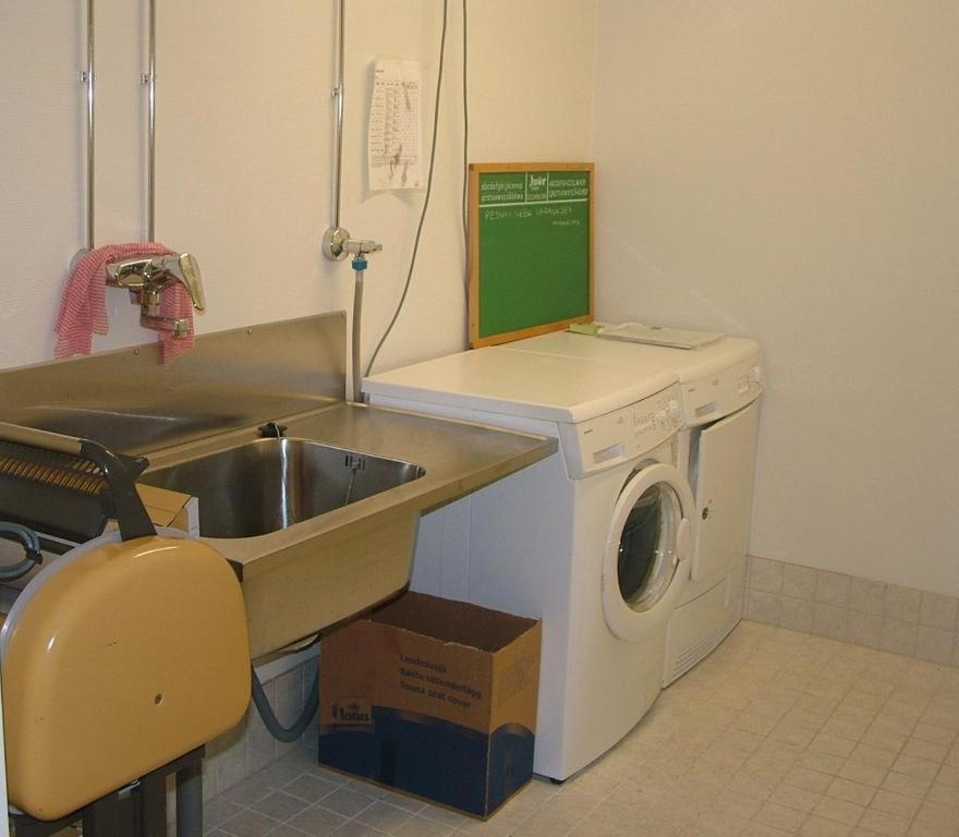One-Bedroom Apartment - Photo 11