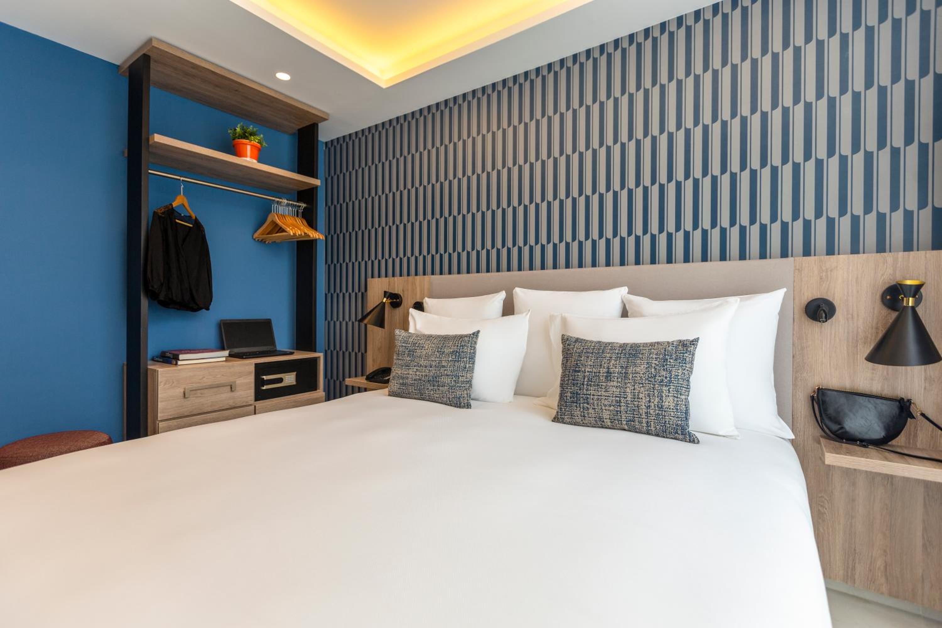 One-Bedroom Apartment (4 People) - Photo 7