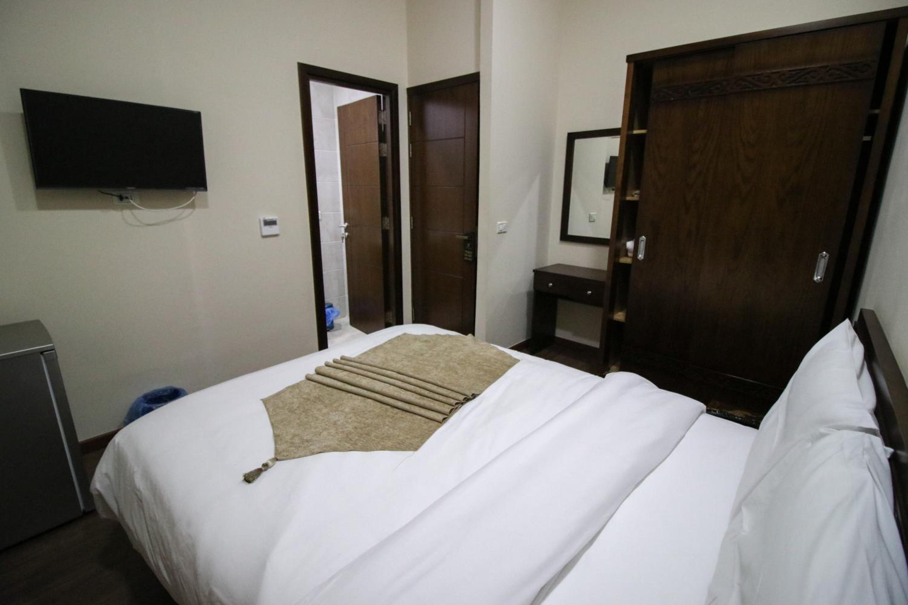 Superior Double Room - Photo 3