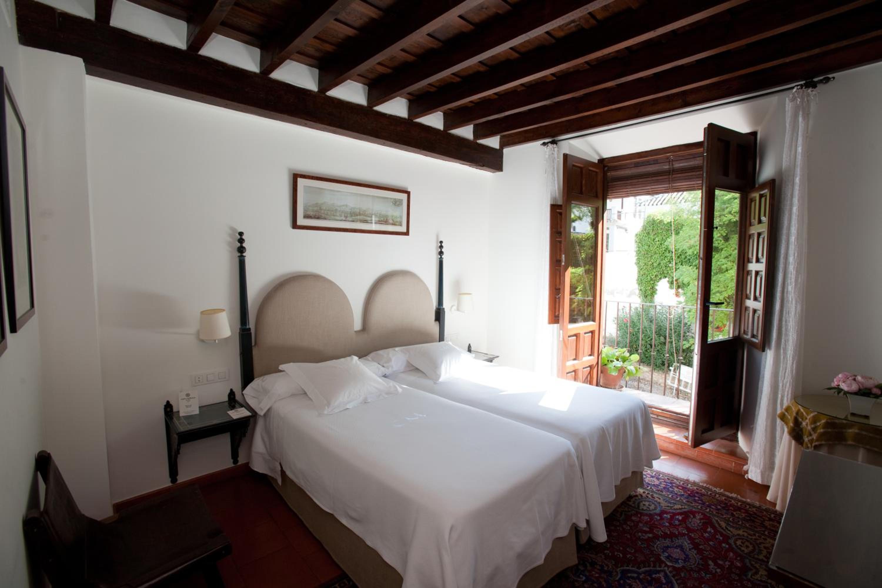 Superior Double or Twin Room with lateral Alhambra view - Photo 12