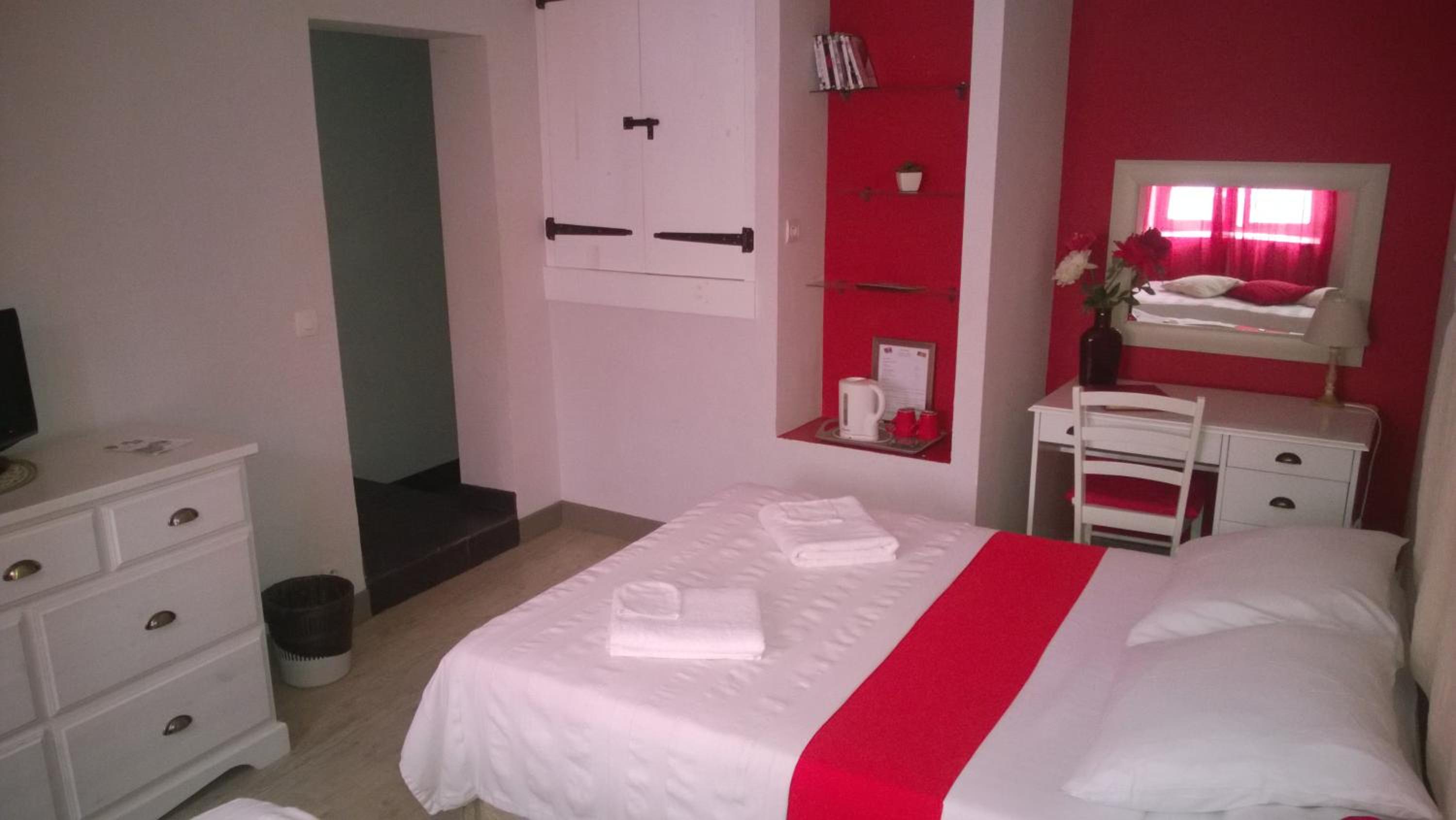 Triple Room with Bathroom photo 2