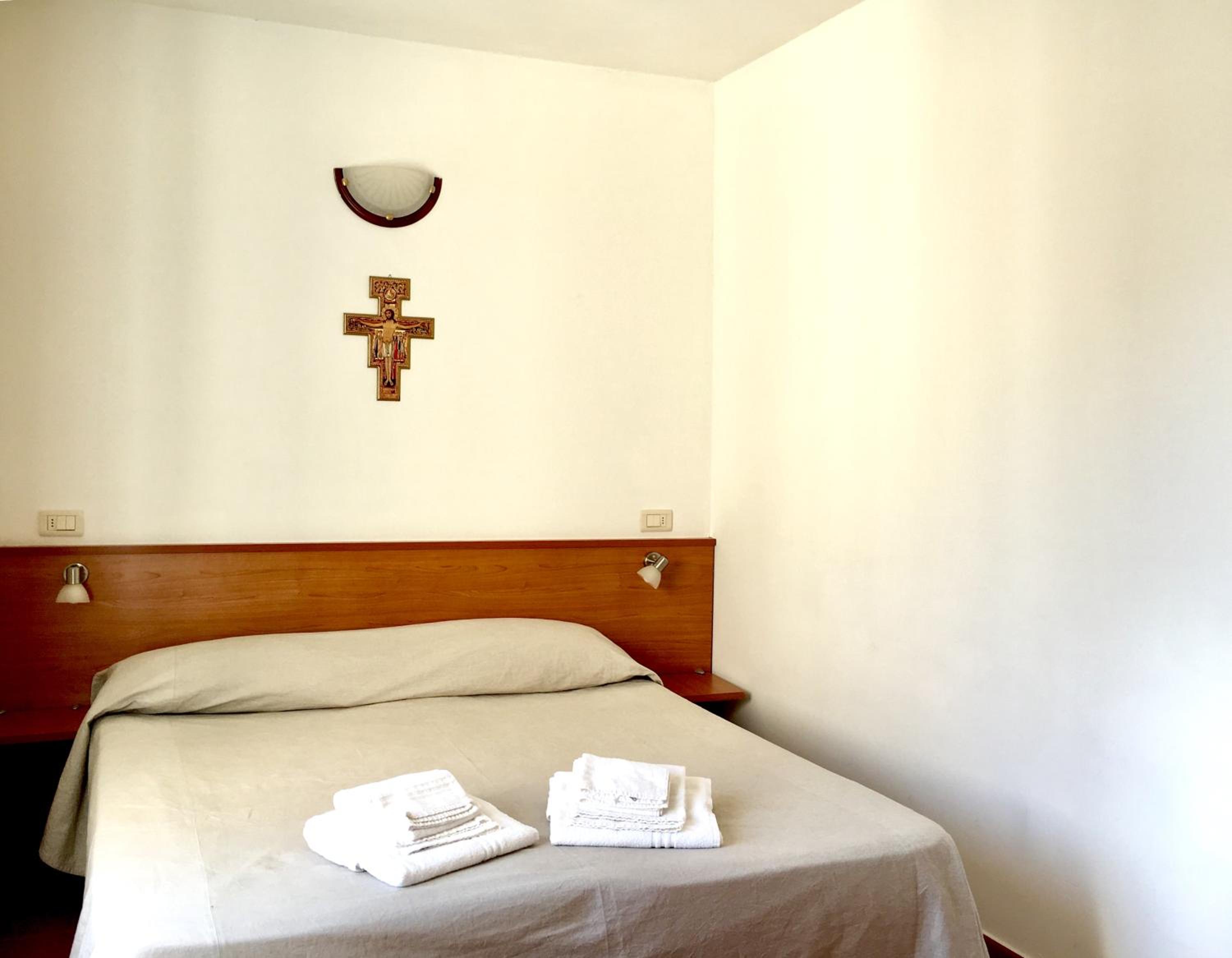 Double Room with Private Bathroom photo 2