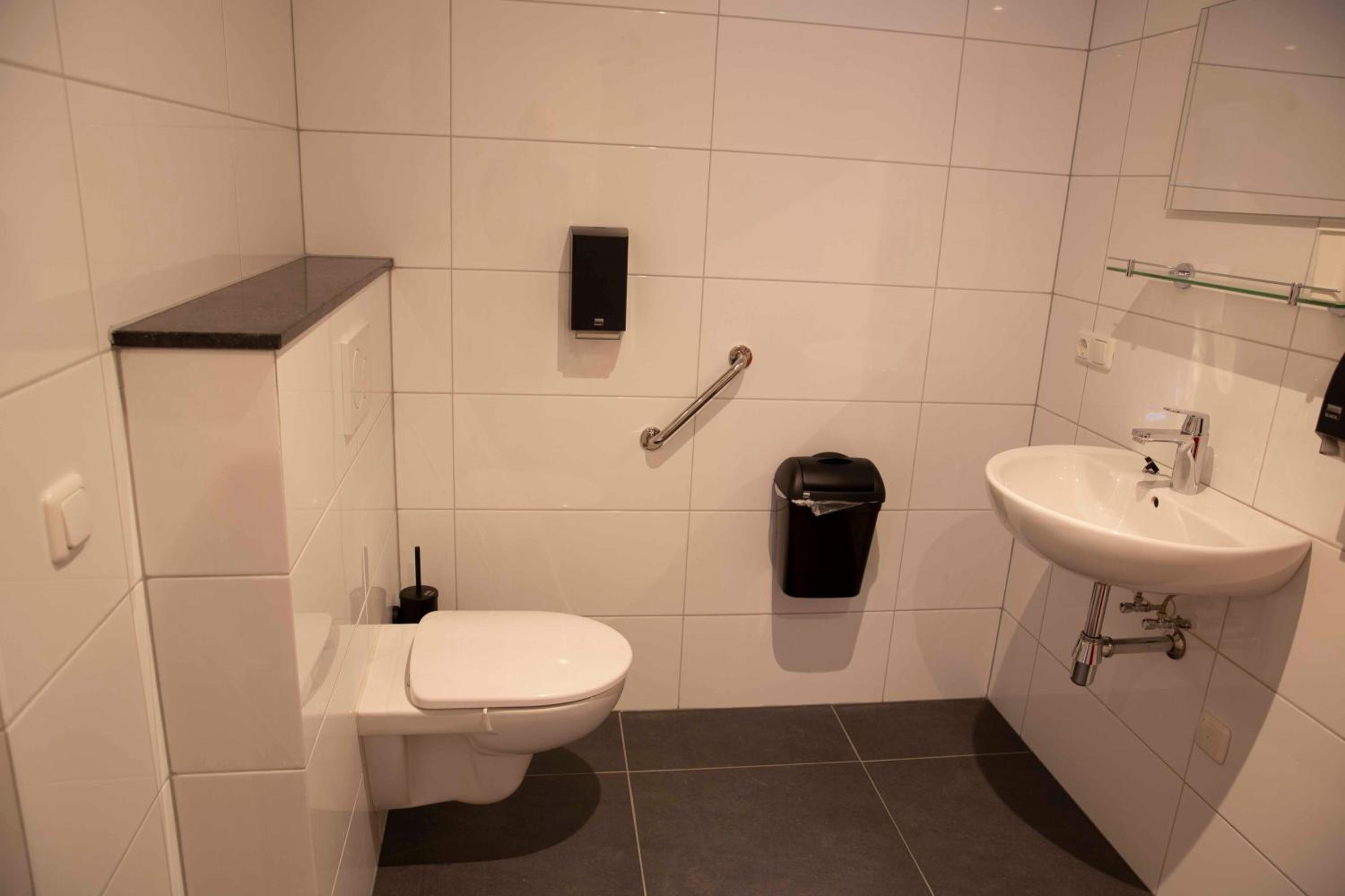Double Room with Private Bathroom photo 3