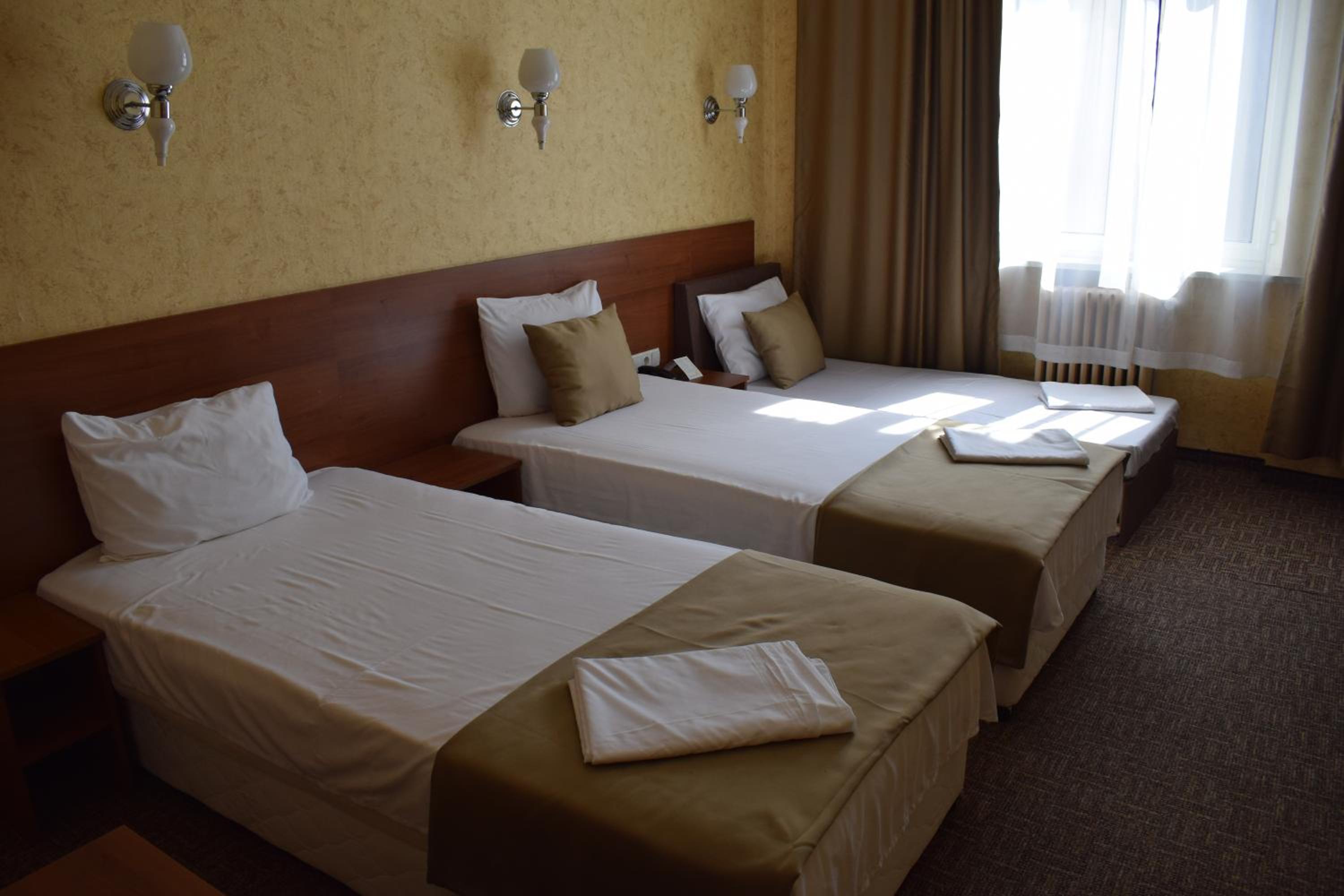 Family Double or Twin Room - Photo 7
