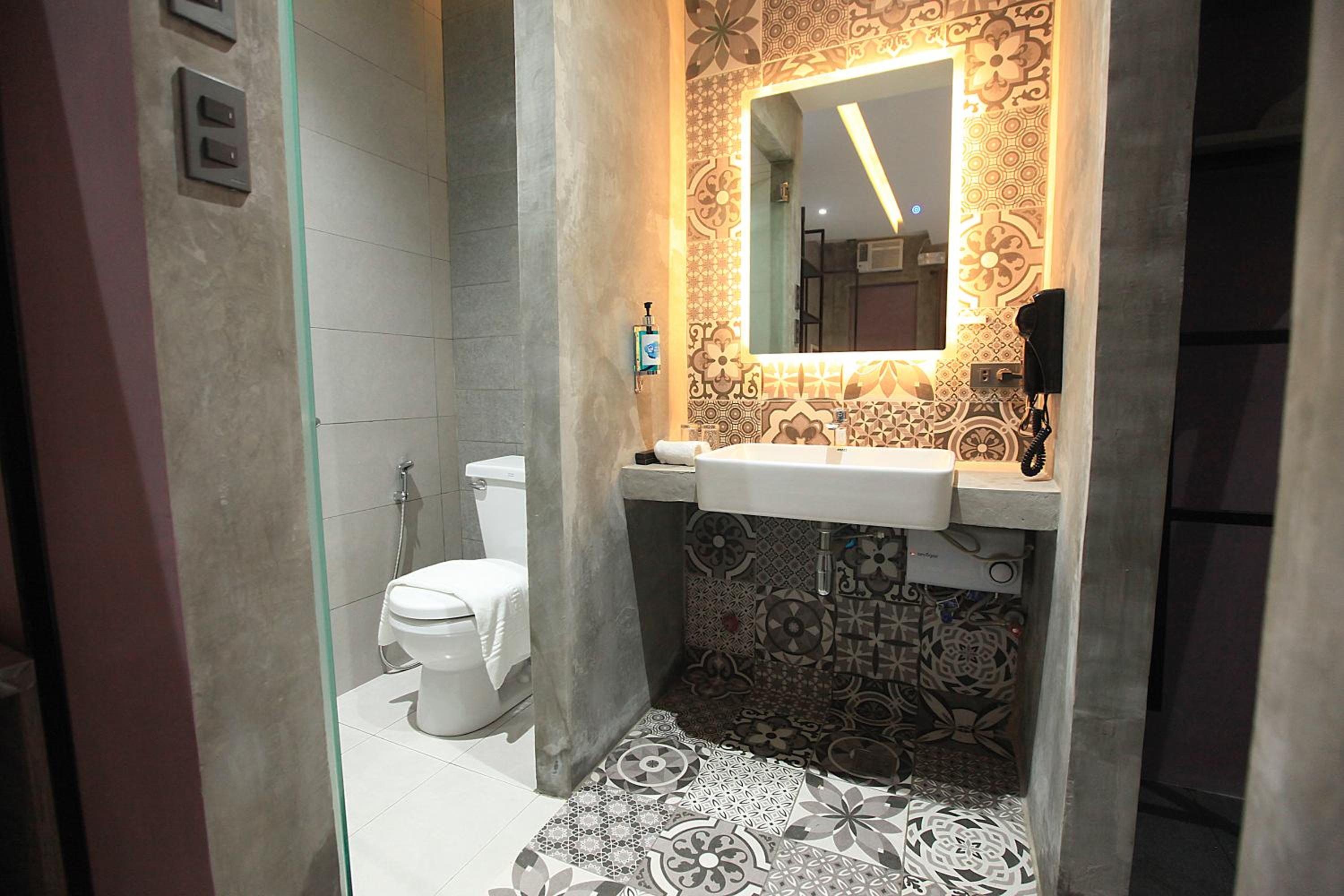 Double Room - Photo 8