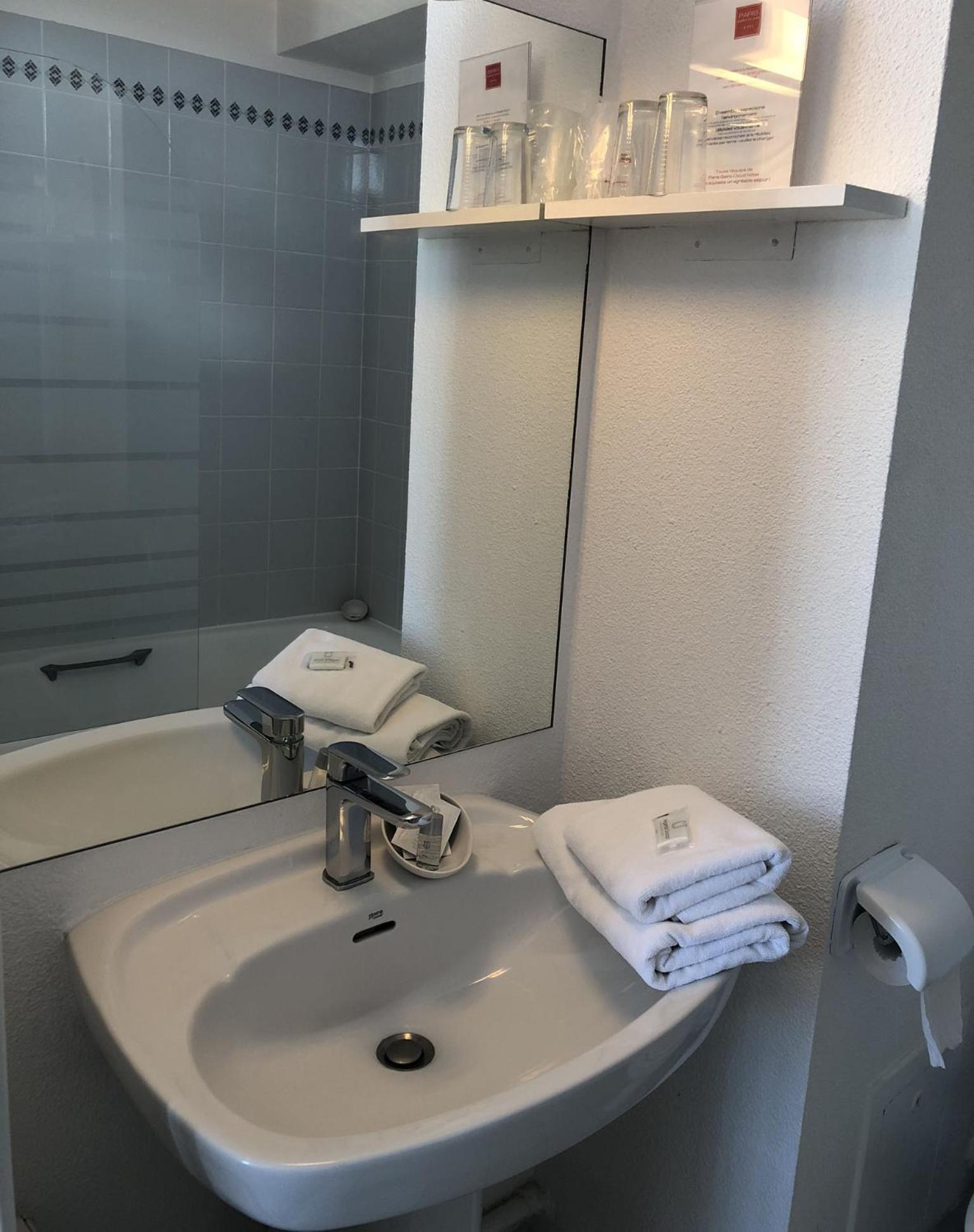 Double or Twin Room photo 2