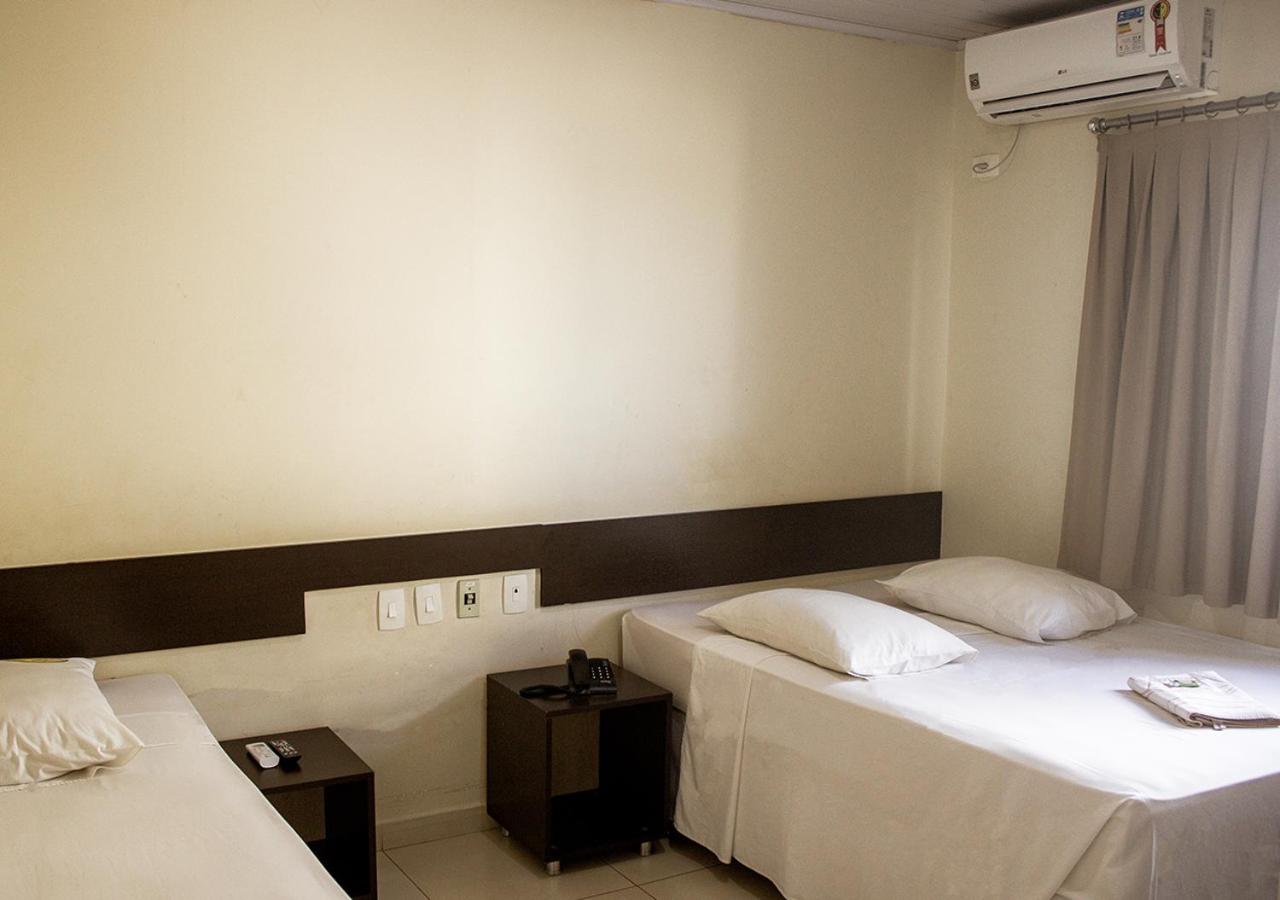 Economy Triple Room photo 2