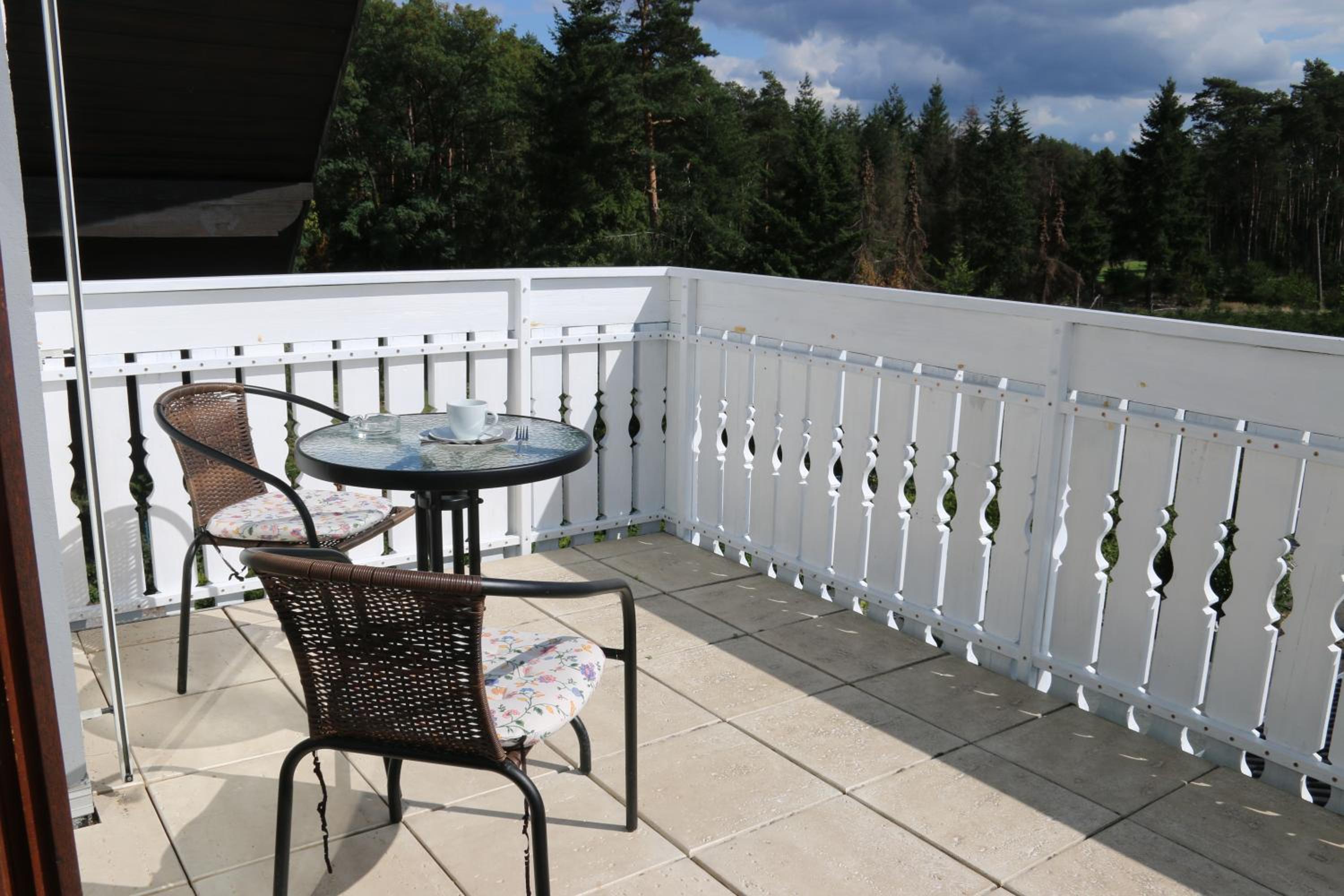 Double Room with Balcony - Photo 4
