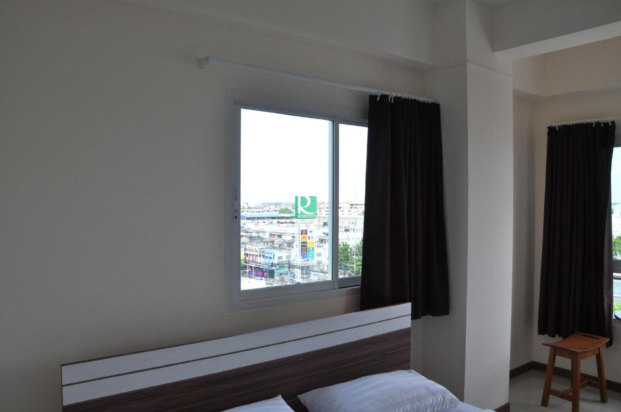 Deluxe Room - Photo 18