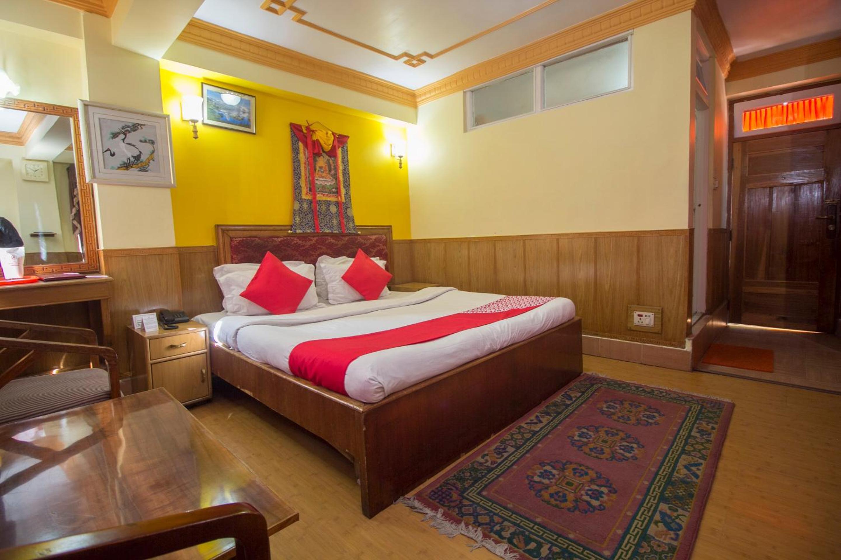 Deluxe Double Room - Photo 17