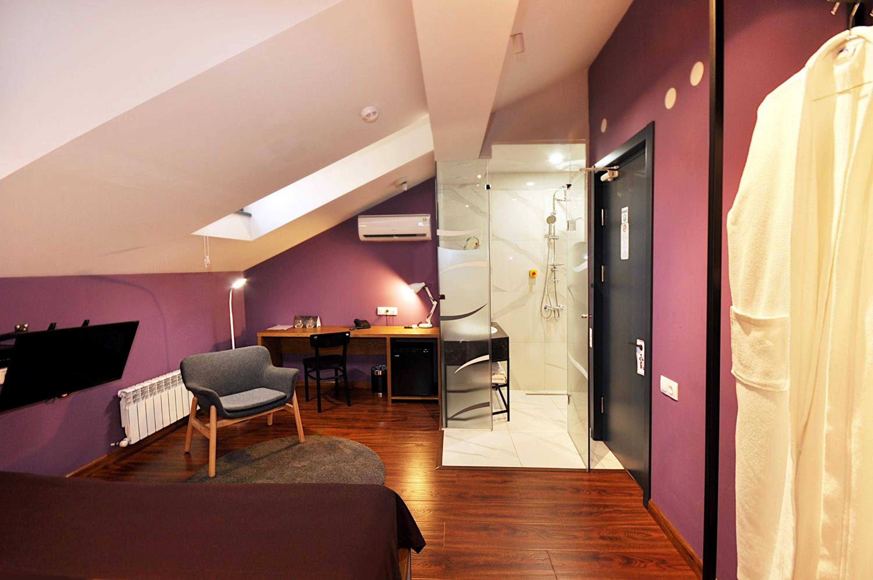 Superior Double Room - Photo 10