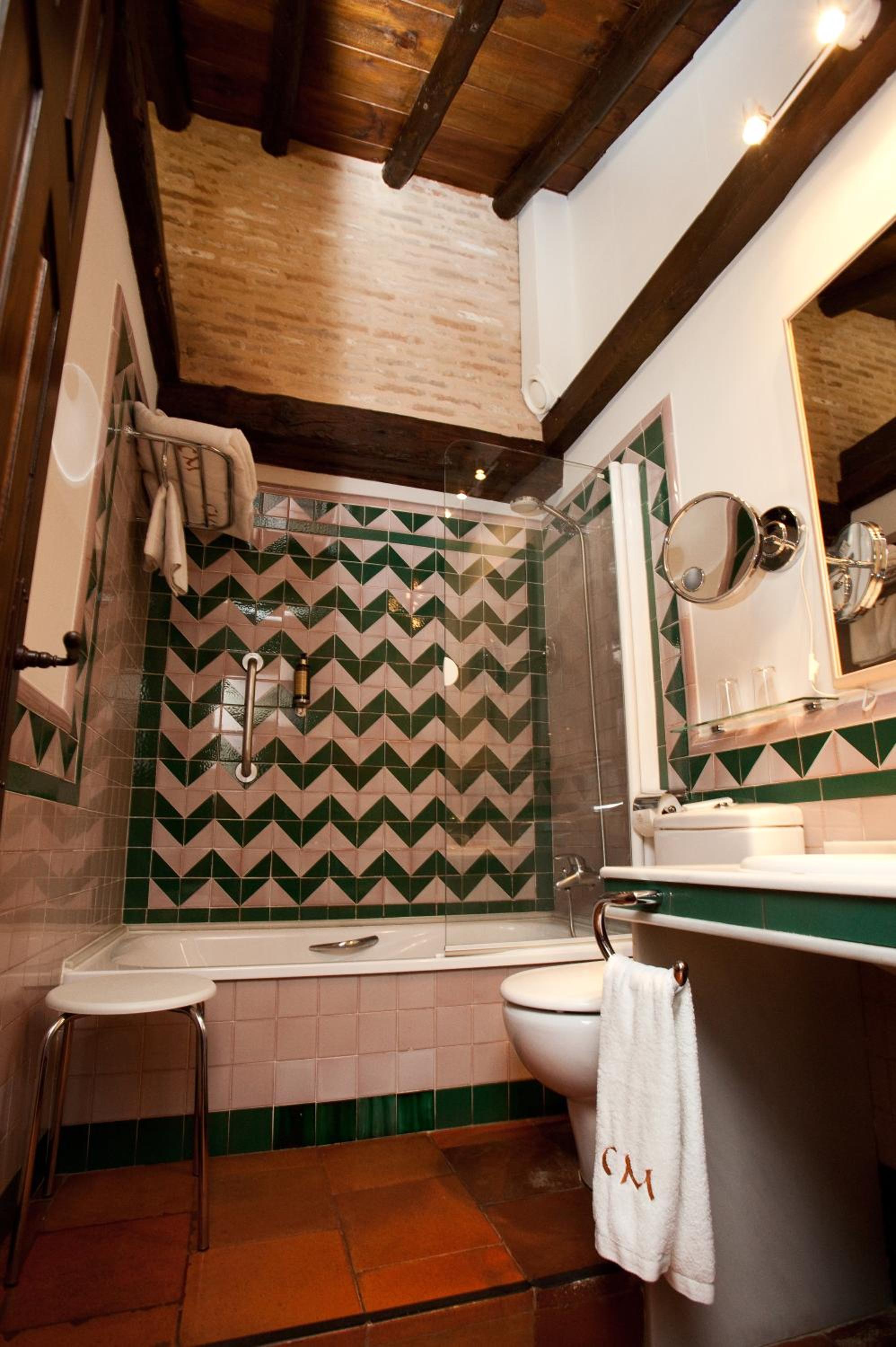 Superior Double or Twin Room with lateral Alhambra view - Photo 4