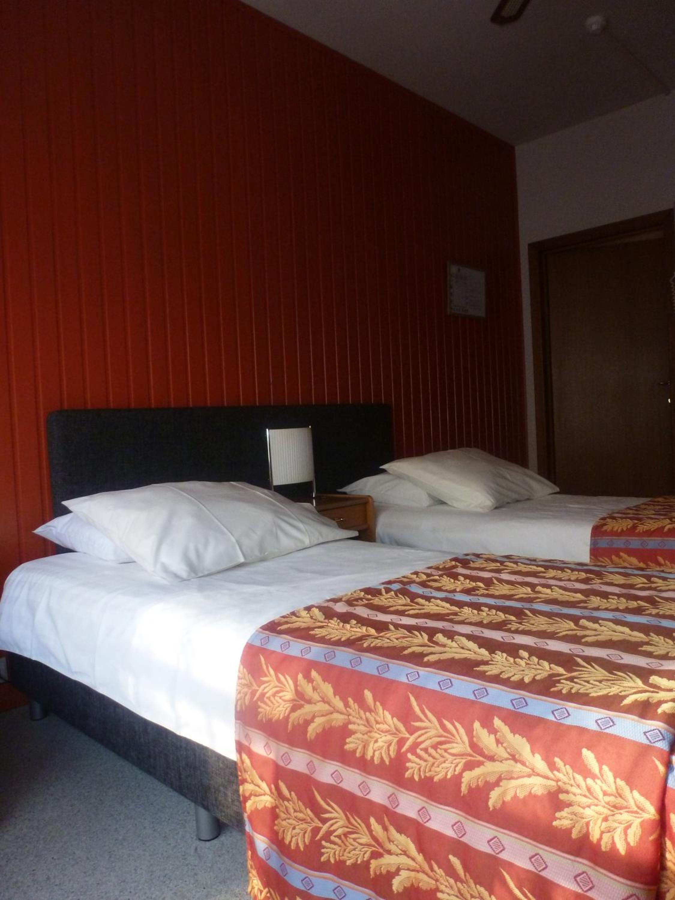 Special Offer - Twin Room - Photo 5